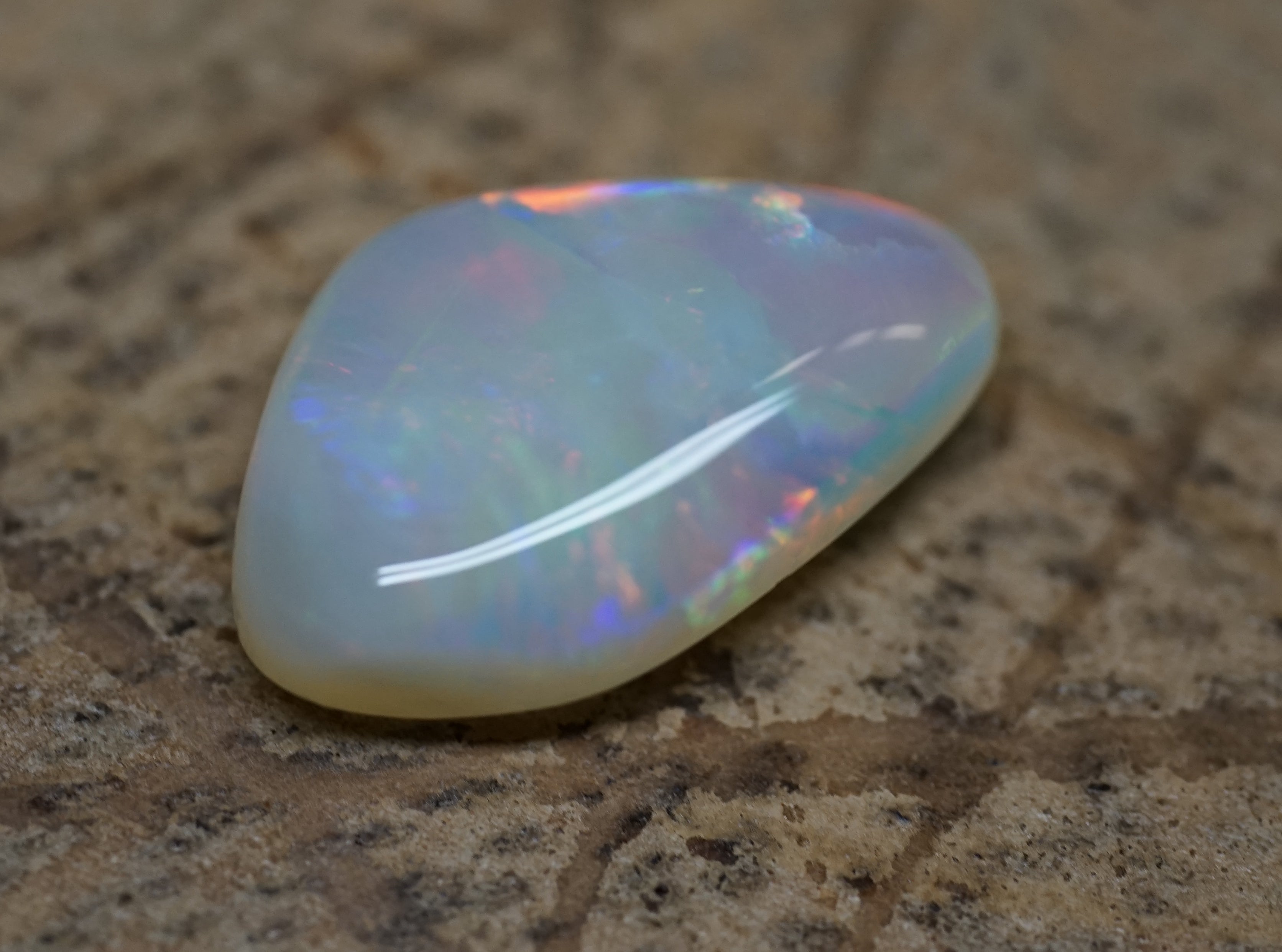 Lightning Ridge Freeform - 2.2 Carats. 0055