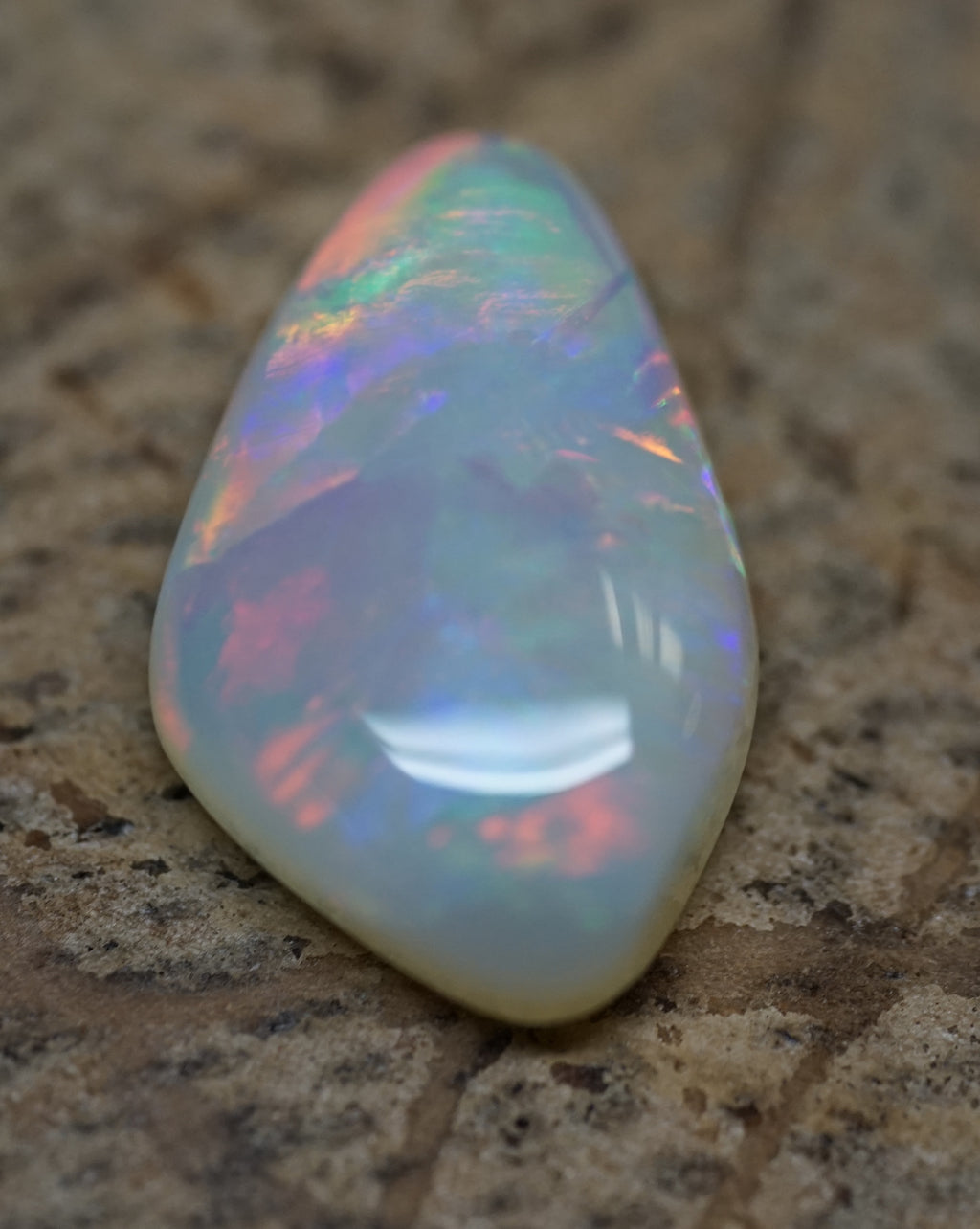 Lightning Ridge Freeform - 2.2 Carats. 0055