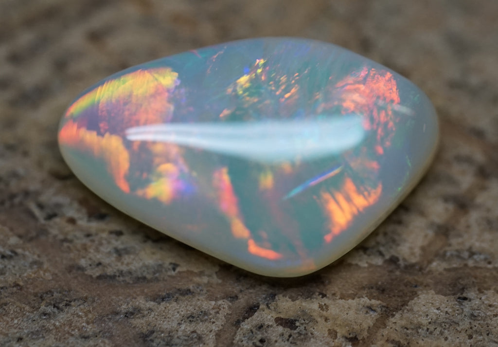Lightning Ridge Freeform - 2.2 Carats. 0055