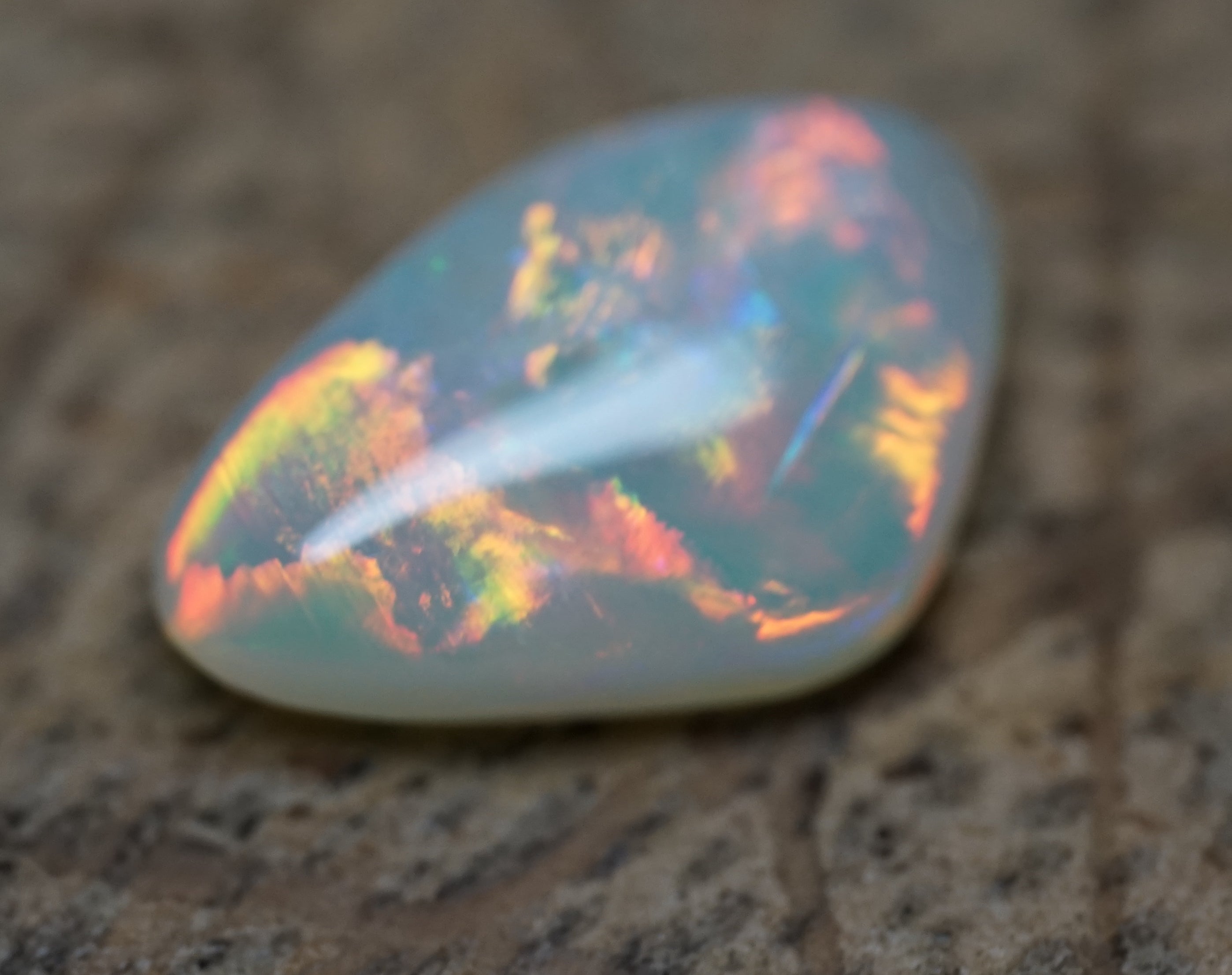 Lightning Ridge Freeform - 2.2 Carats. 0055