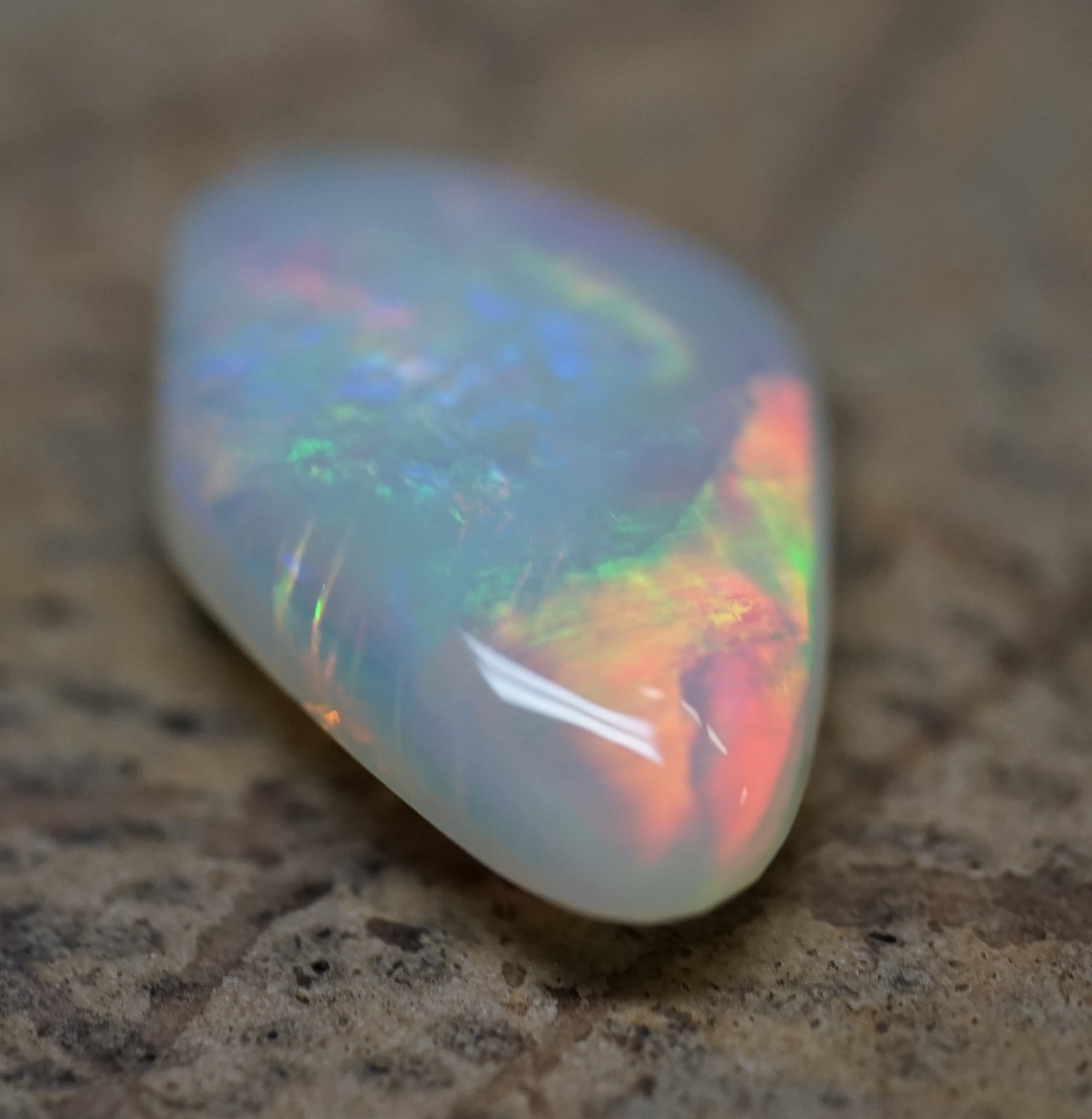 Lightning Ridge Freeform - 2.2 Carats. 0055
