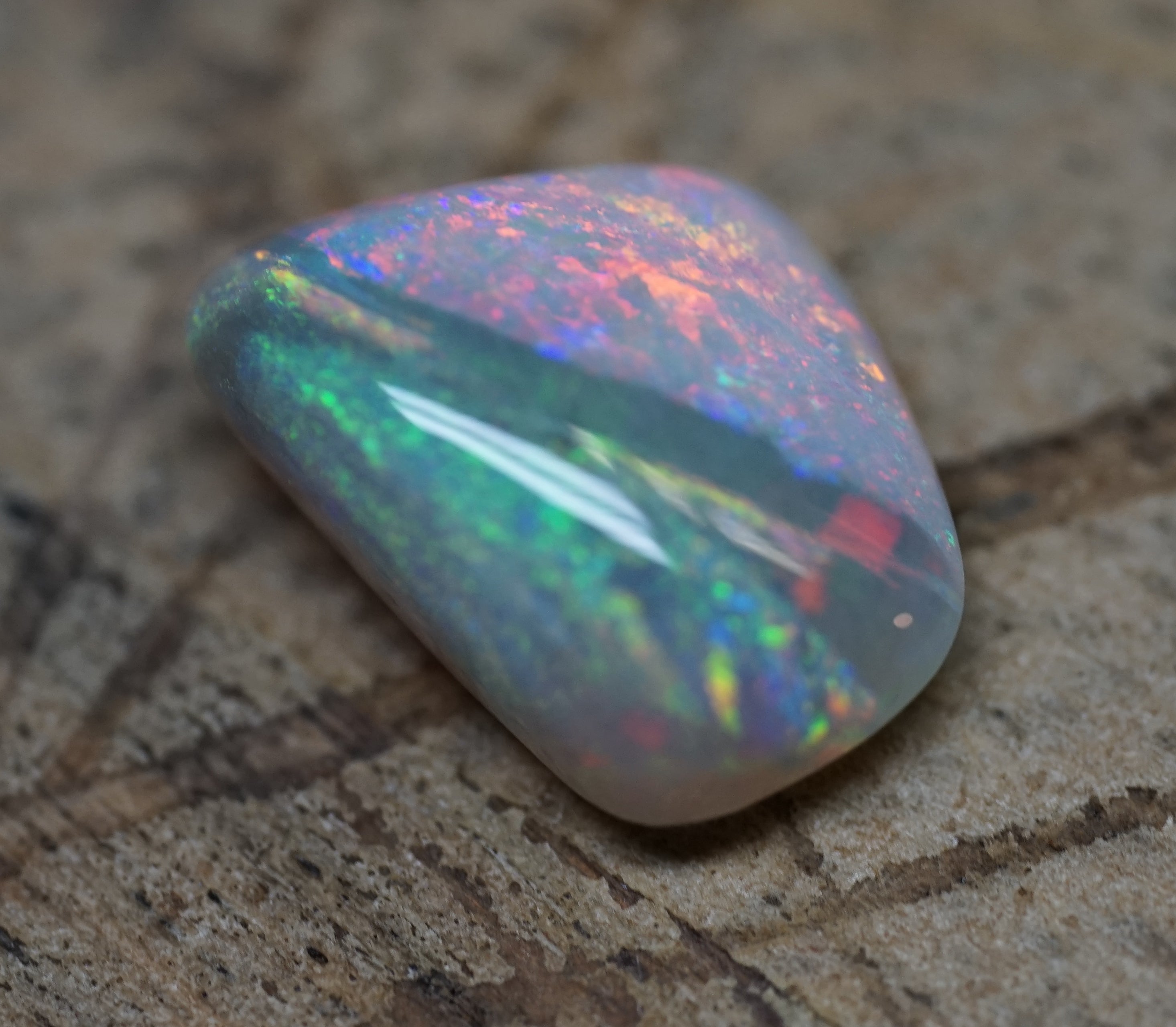 Bi-Colour Mintabie Freeform. 0006
