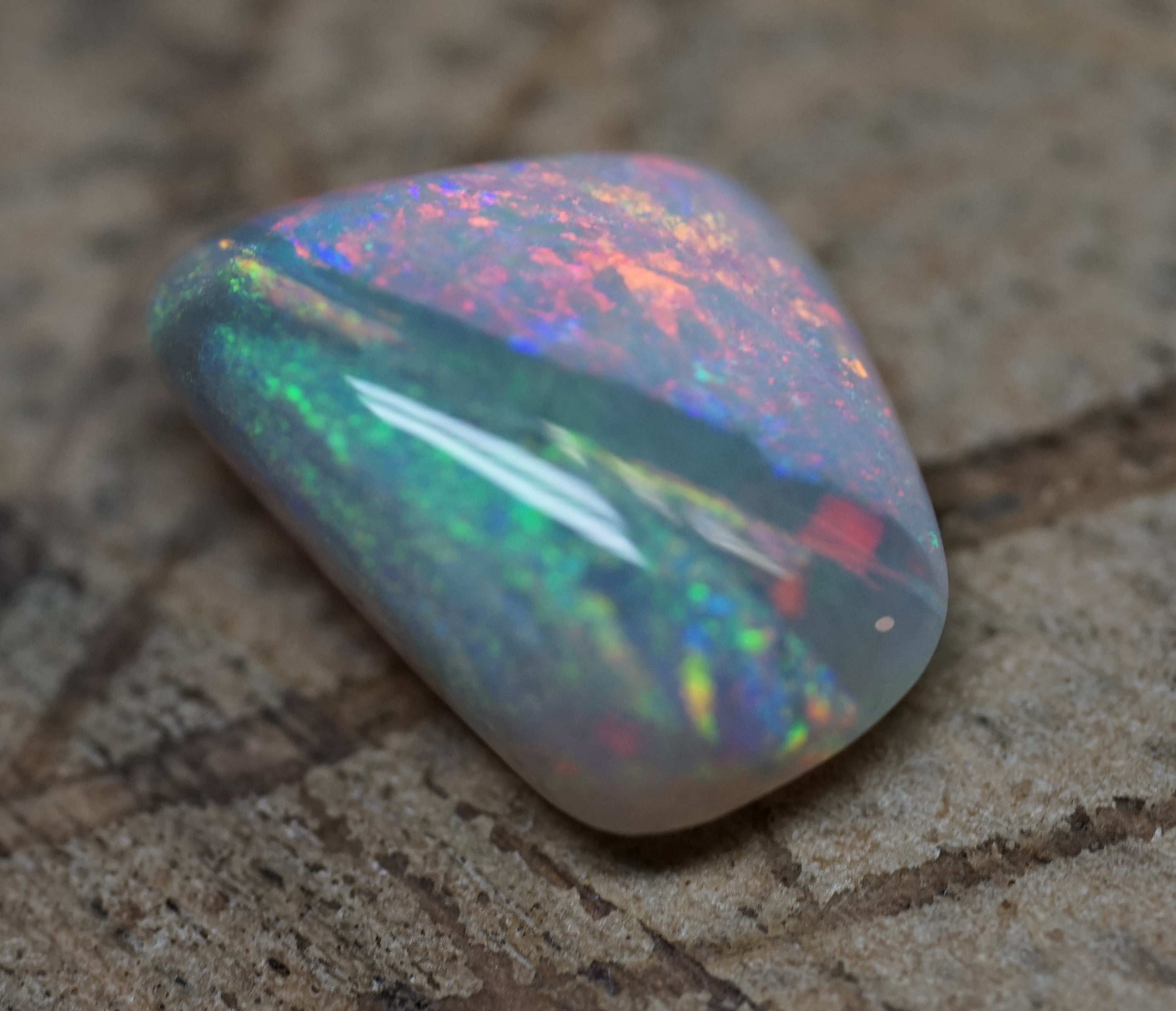 Bi-Colour Mintabie Freeform. 0006