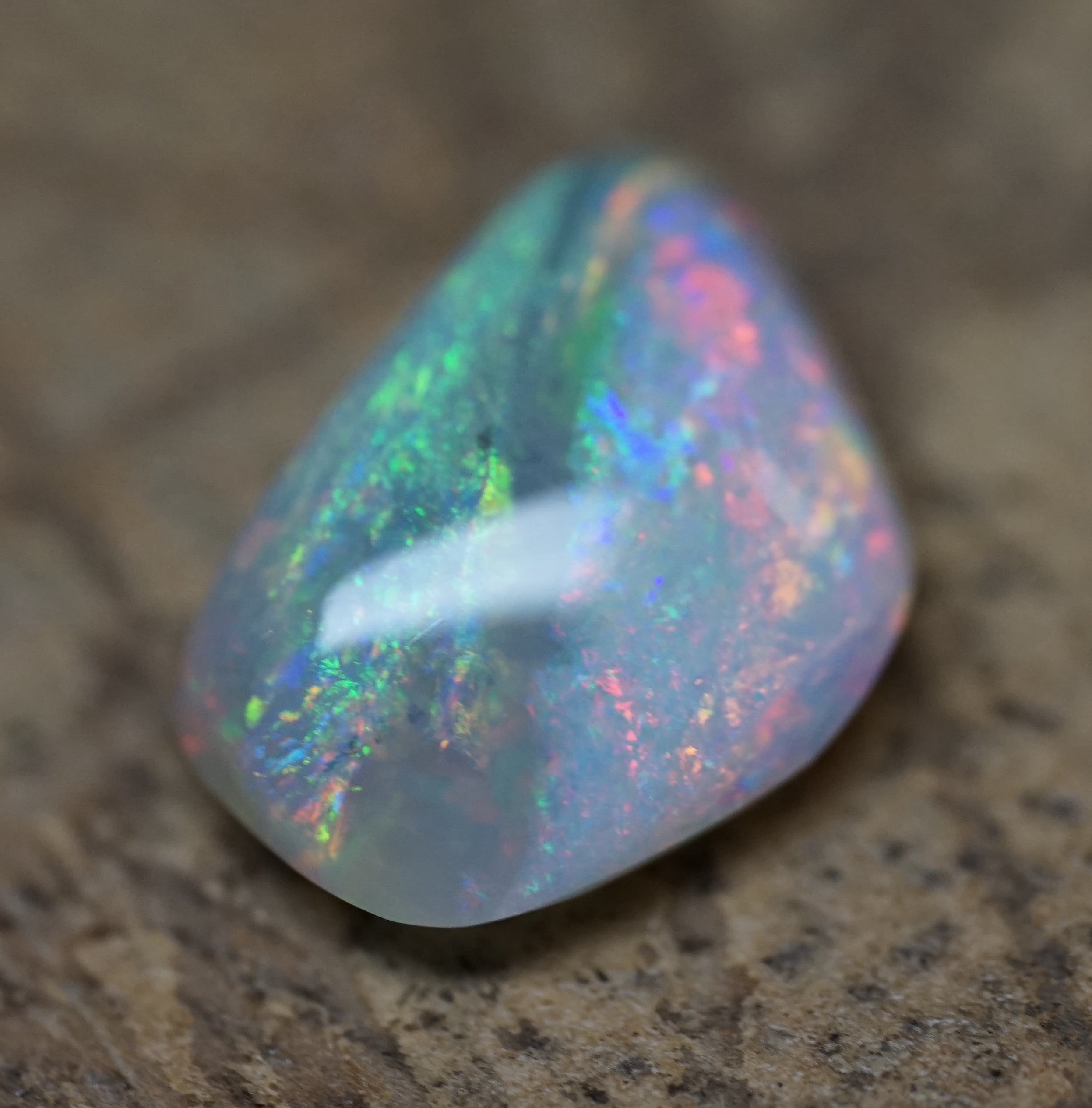 Bi-Colour Mintabie Freeform. 0006