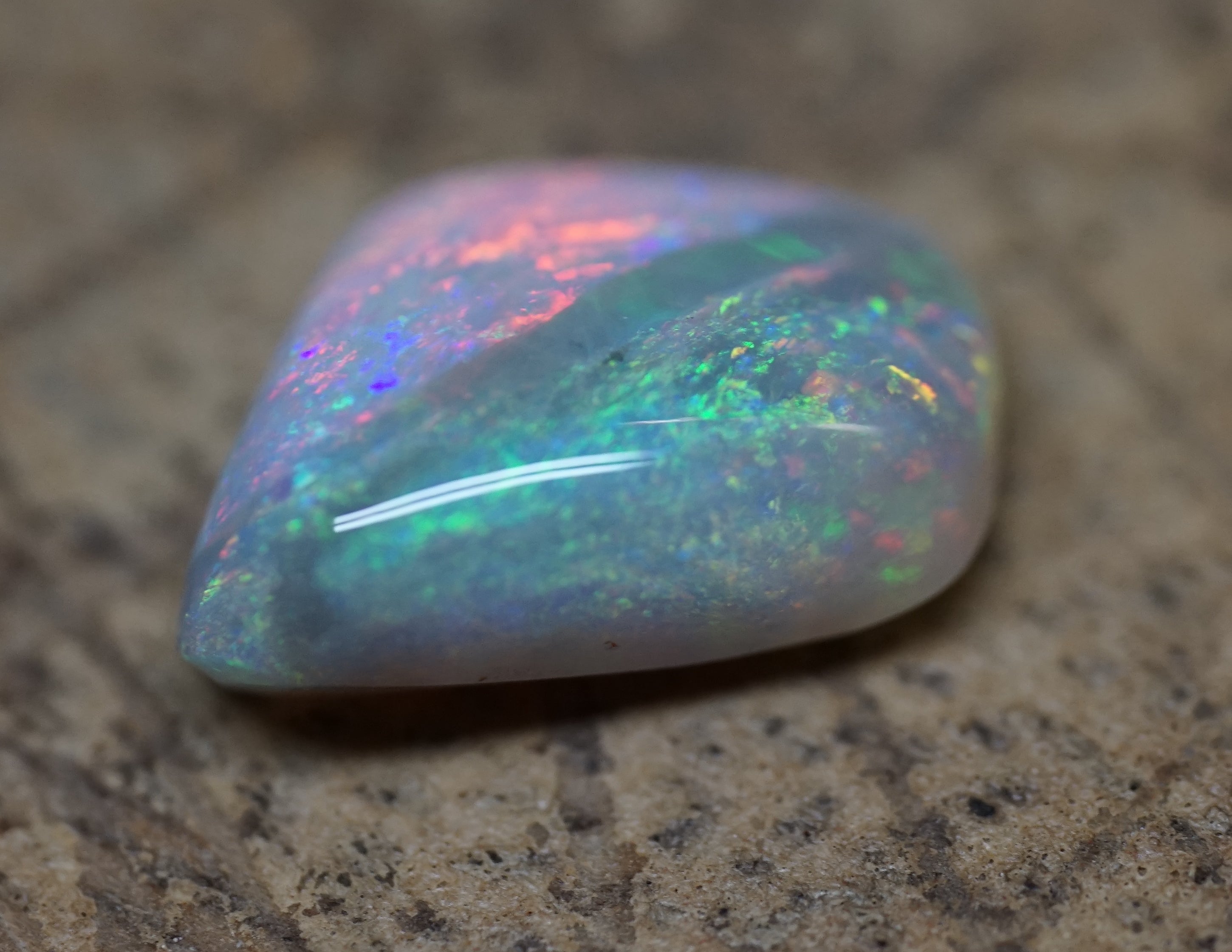 Bi-Colour Mintabie Freeform. 0006