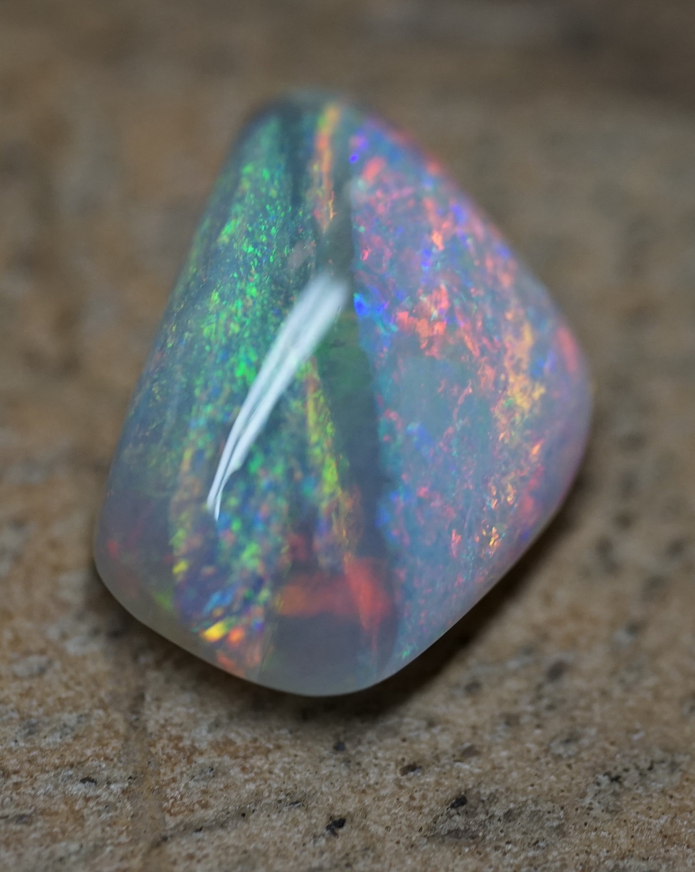 Bi-Colour Mintabie Freeform. 0006