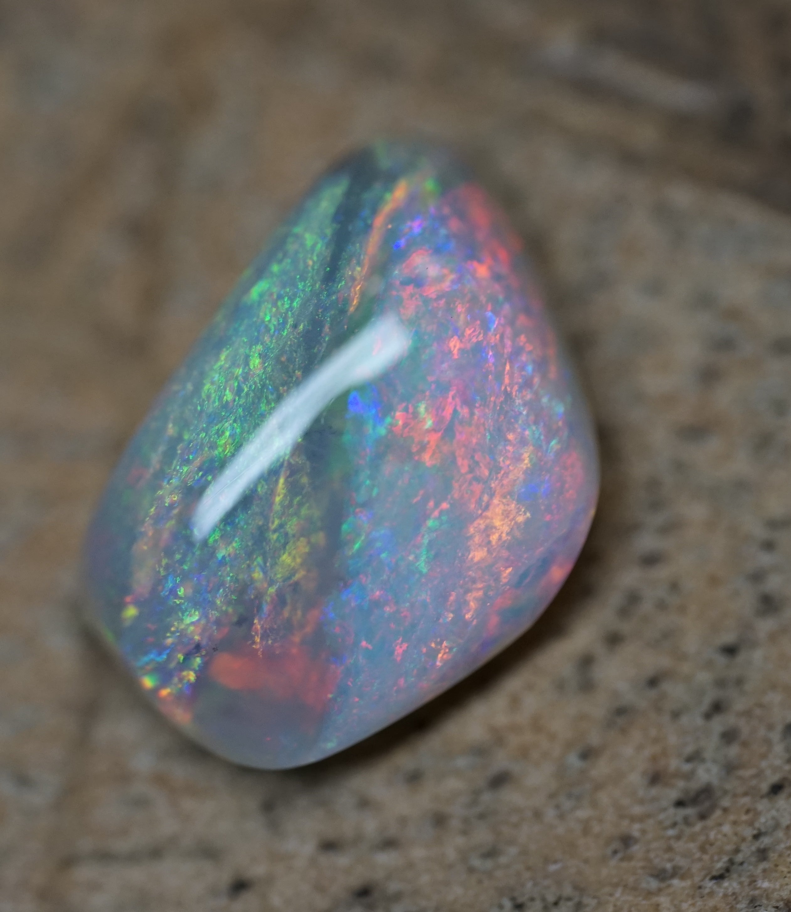 Bi-Colour Mintabie Freeform. 0006