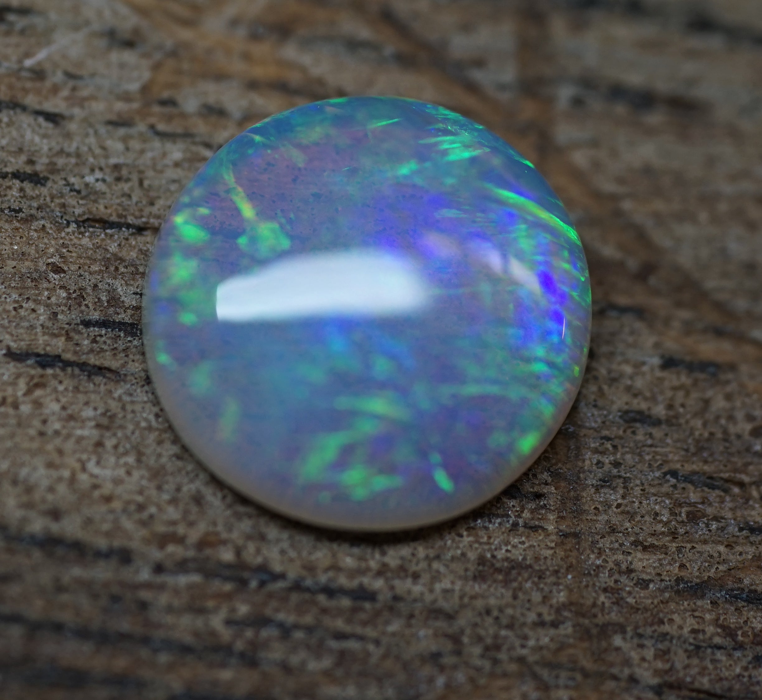 Cross Hatch/Chinese Writing Pattern Ringstone - 1.1 Carats. 0029