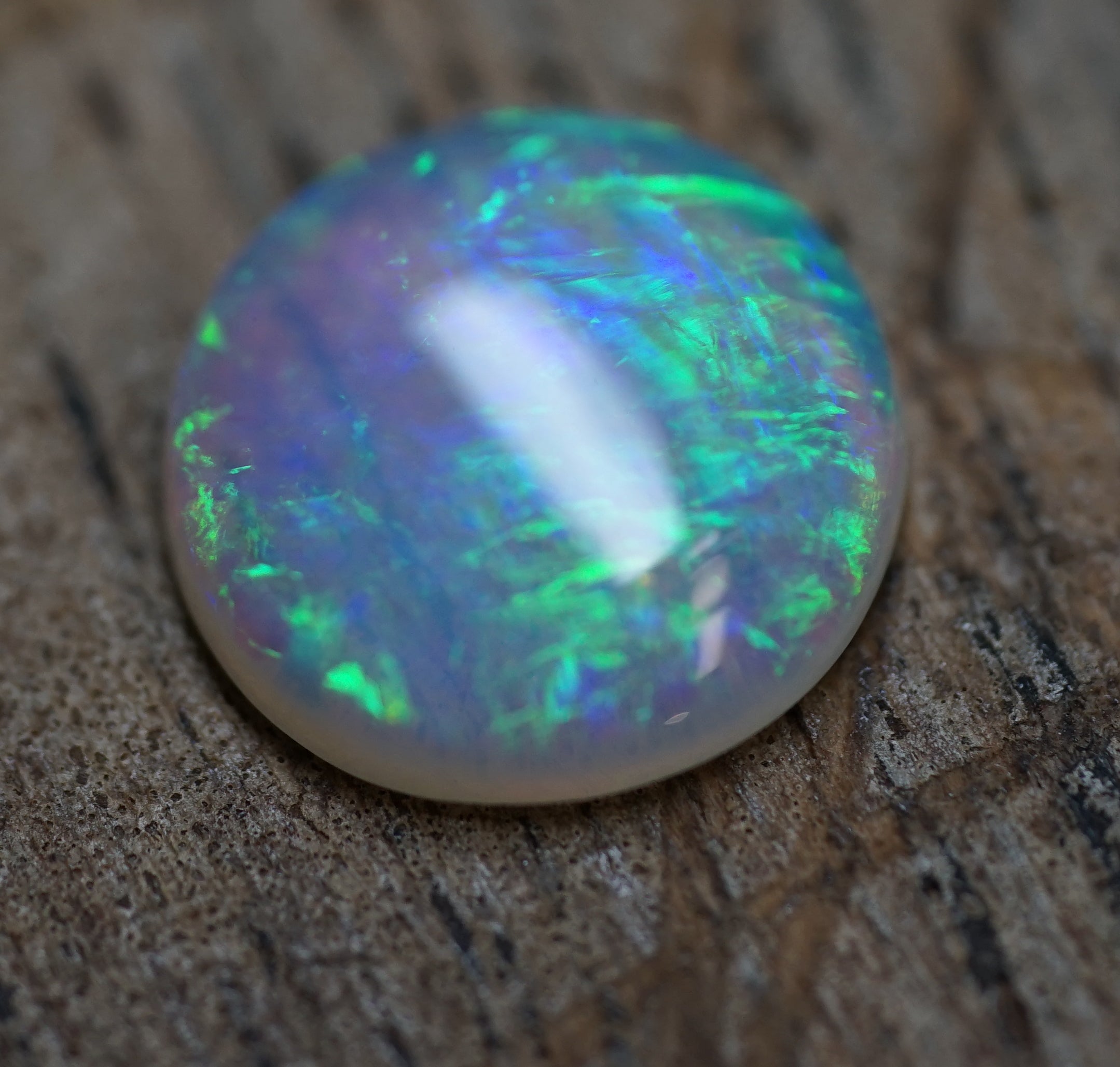 Cross Hatch/Chinese Writing Pattern Ringstone - 1.1 Carats. 0029