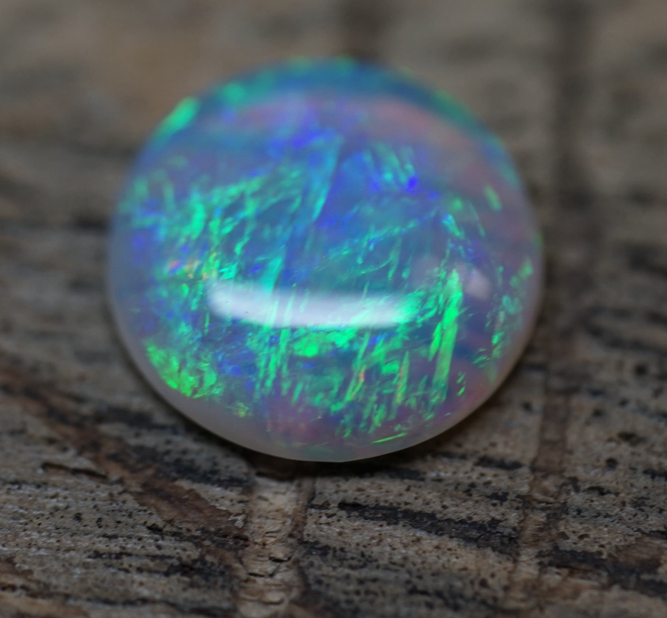 Cross Hatch/Chinese Writing Pattern Ringstone - 1.1 Carats. 0029