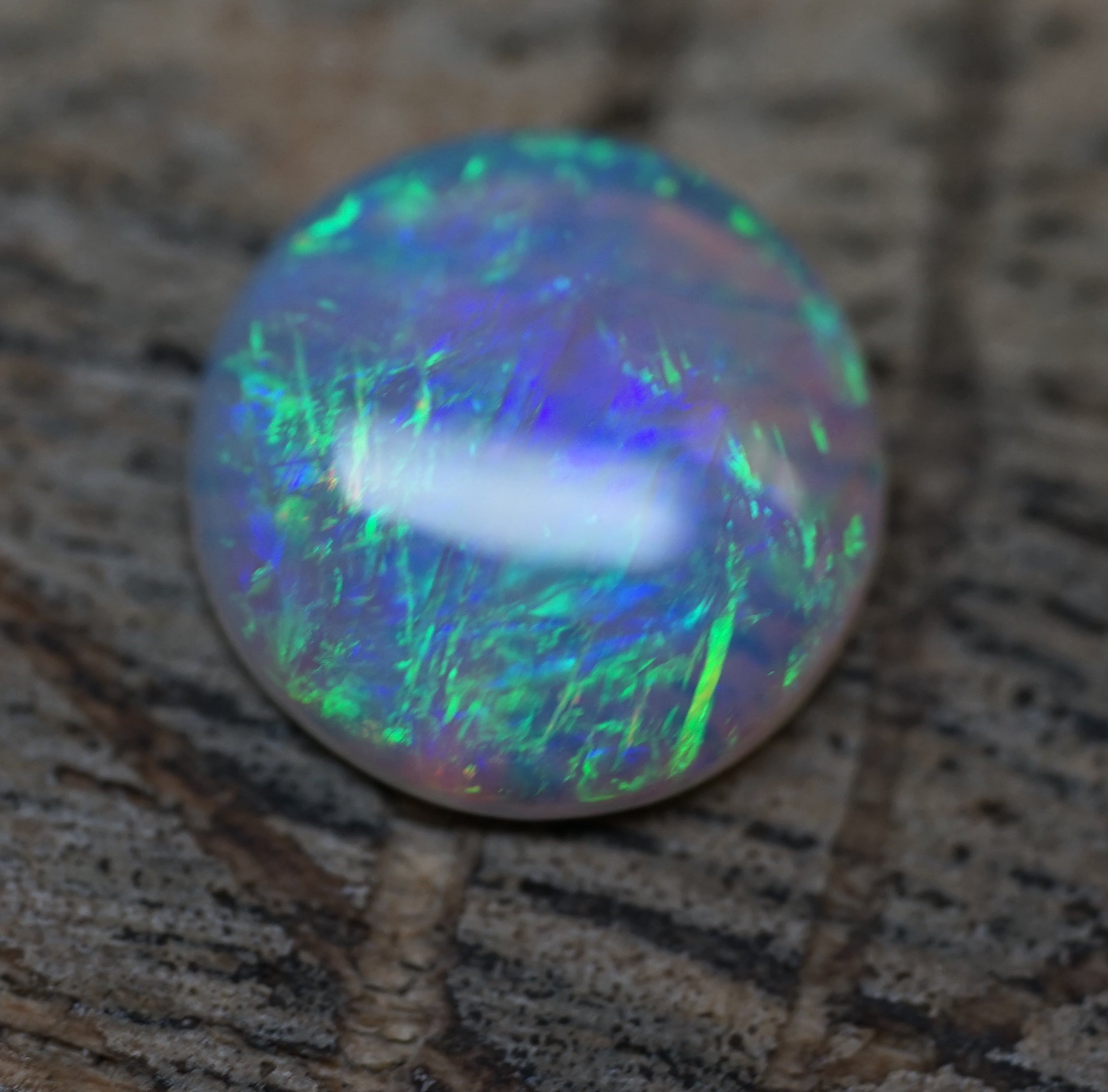 Cross Hatch/Chinese Writing Pattern Ringstone - 1.1 Carats. 0029