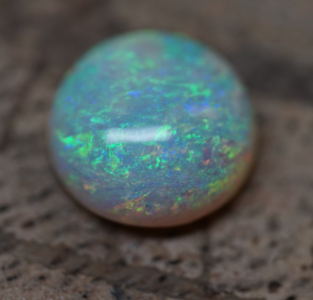 High Dome Ringstone - Coober Pedy Crystal Opal - 2.1 Carats. 0038