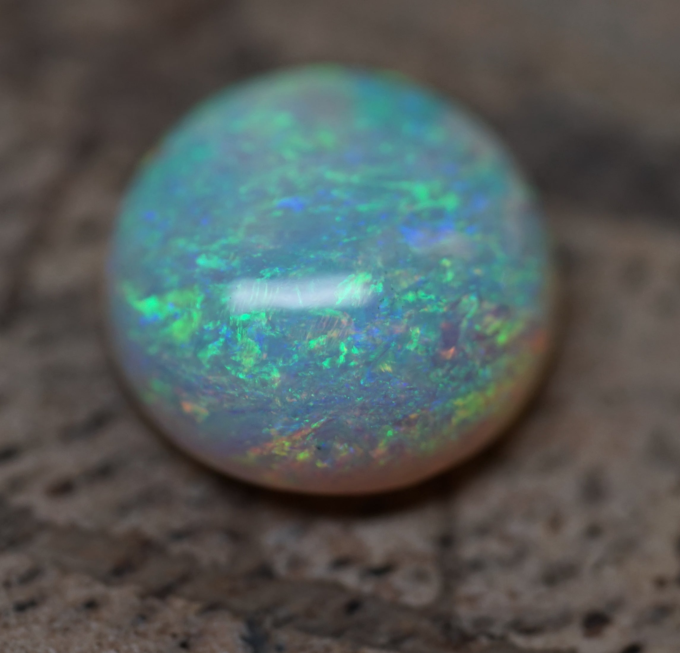 High Dome Ringstone - Coober Pedy Crystal Opal - 2.1 Carats. 0038