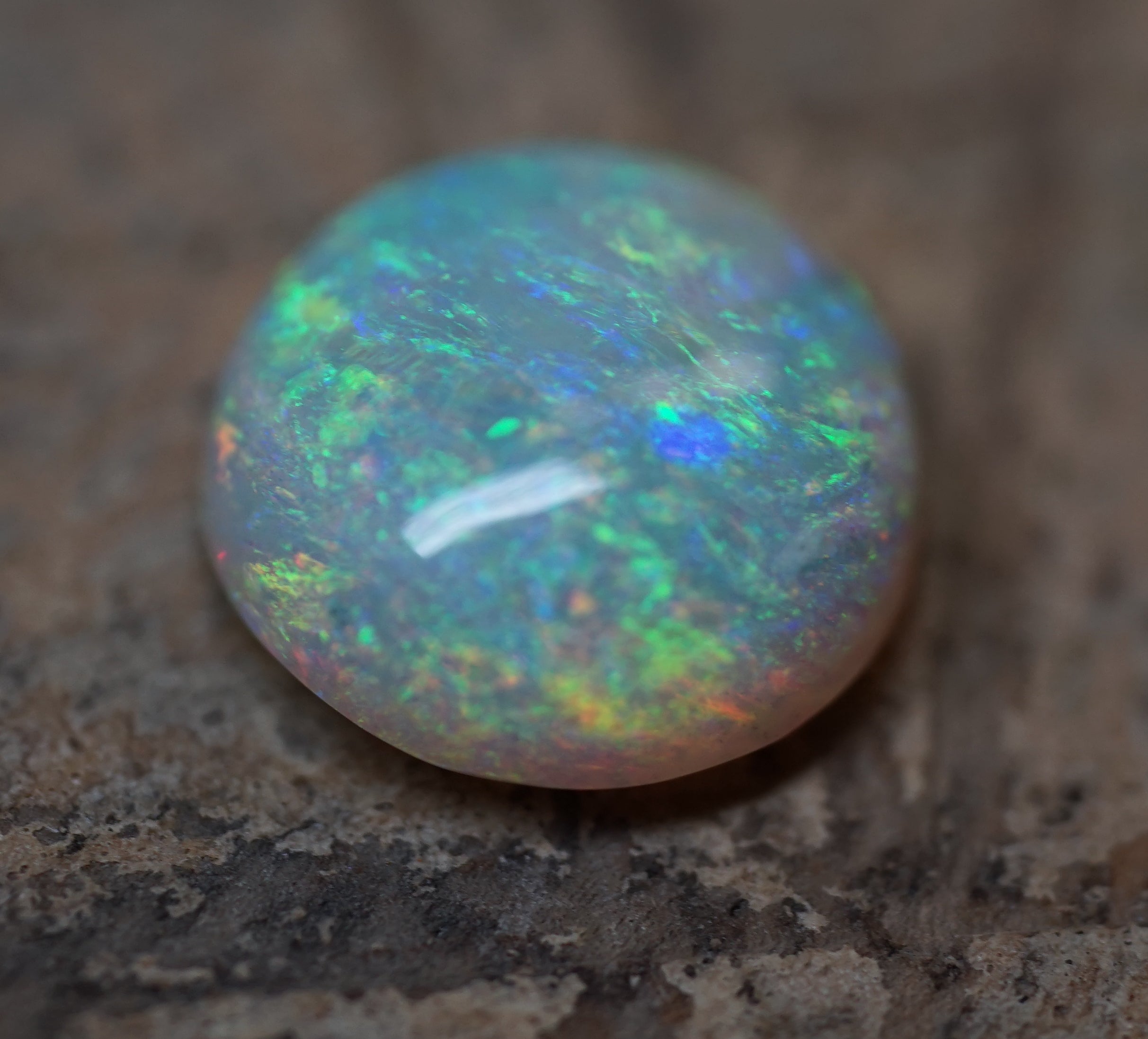 High Dome Ringstone - Coober Pedy Crystal Opal - 2.1 Carats. 0038
