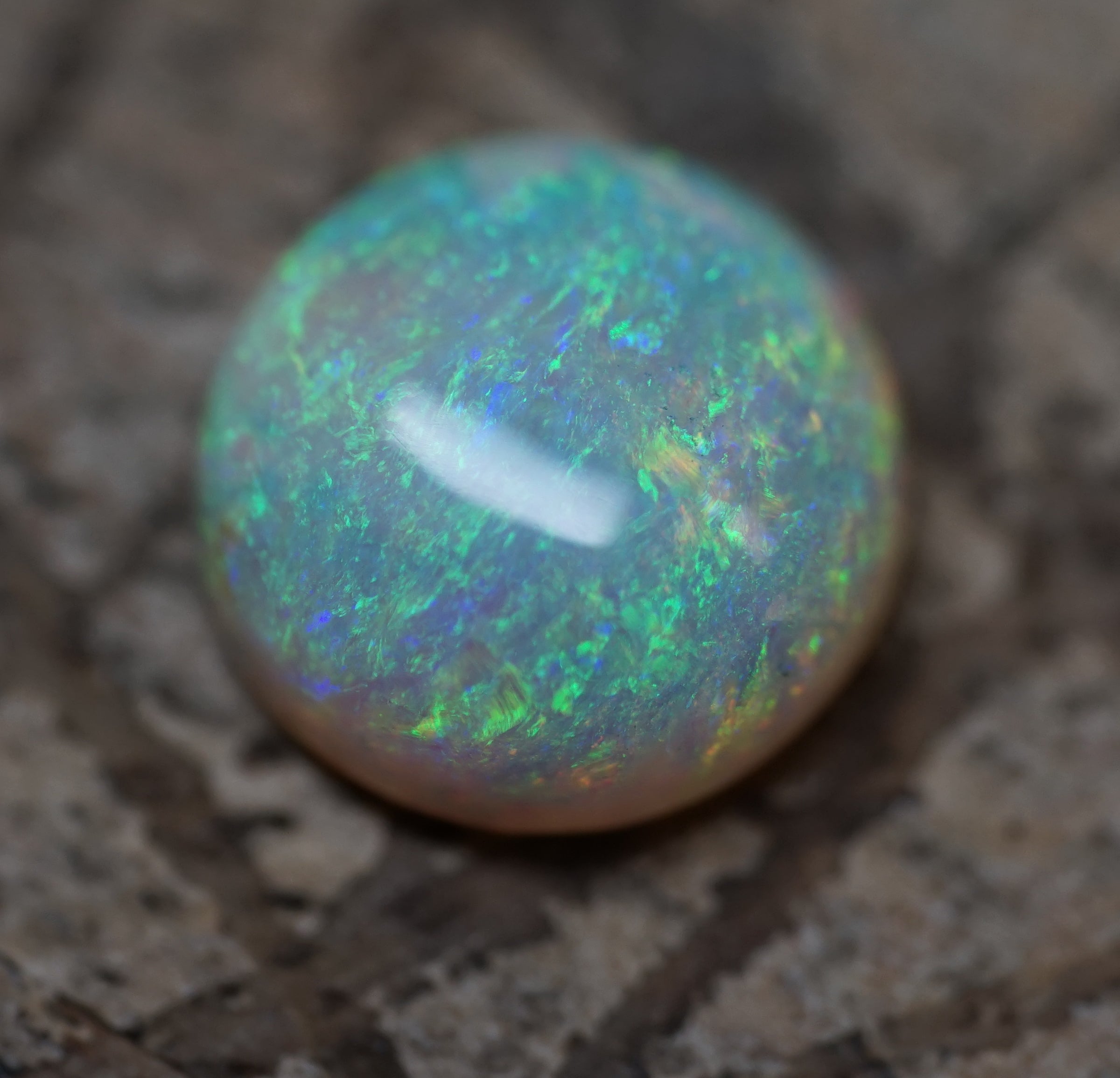 High Dome Ringstone - Coober Pedy Crystal Opal - 2.1 Carats. 0038