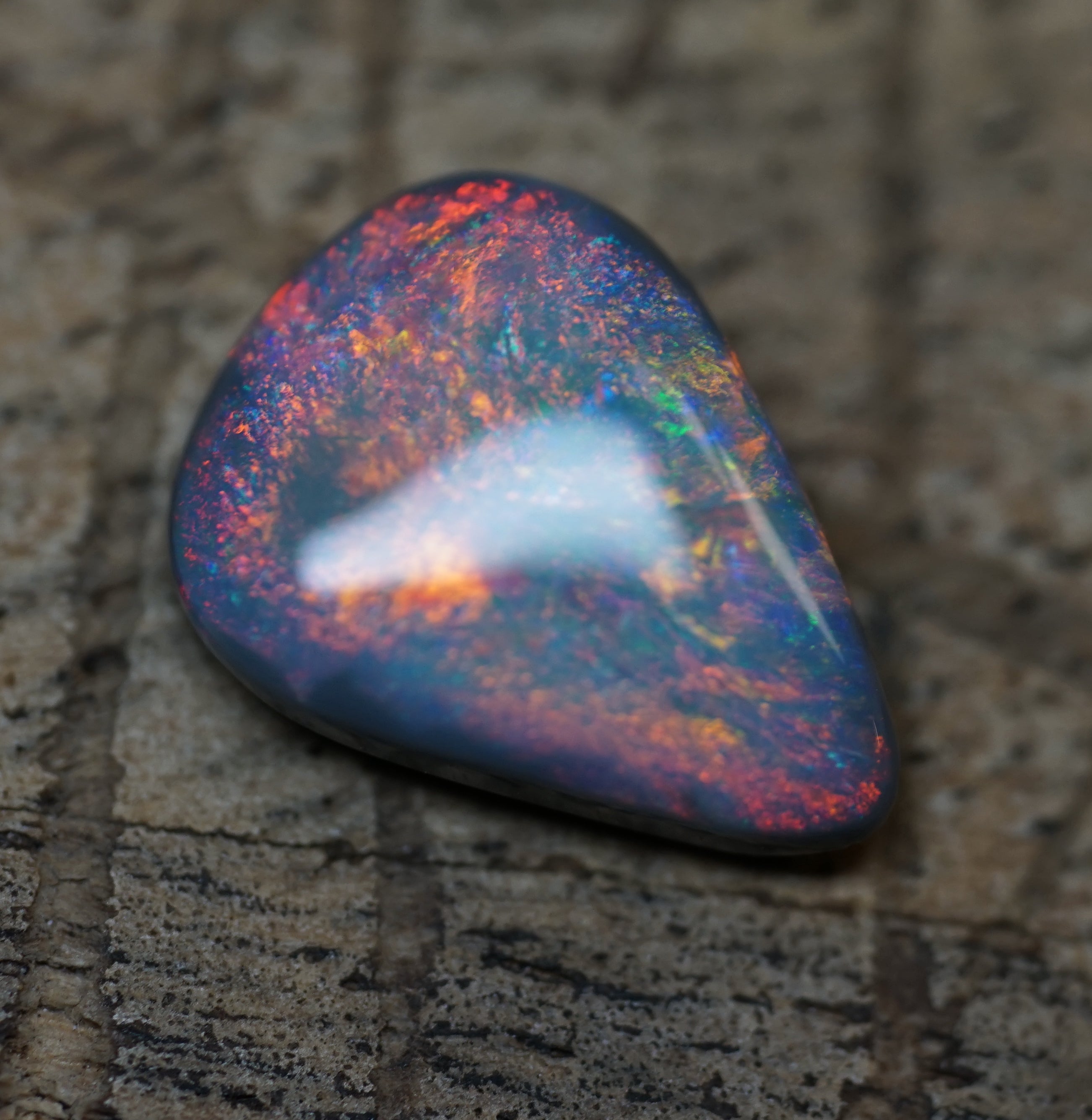 Lightning Ridge Black Opal - 1.8 Carats. 0053