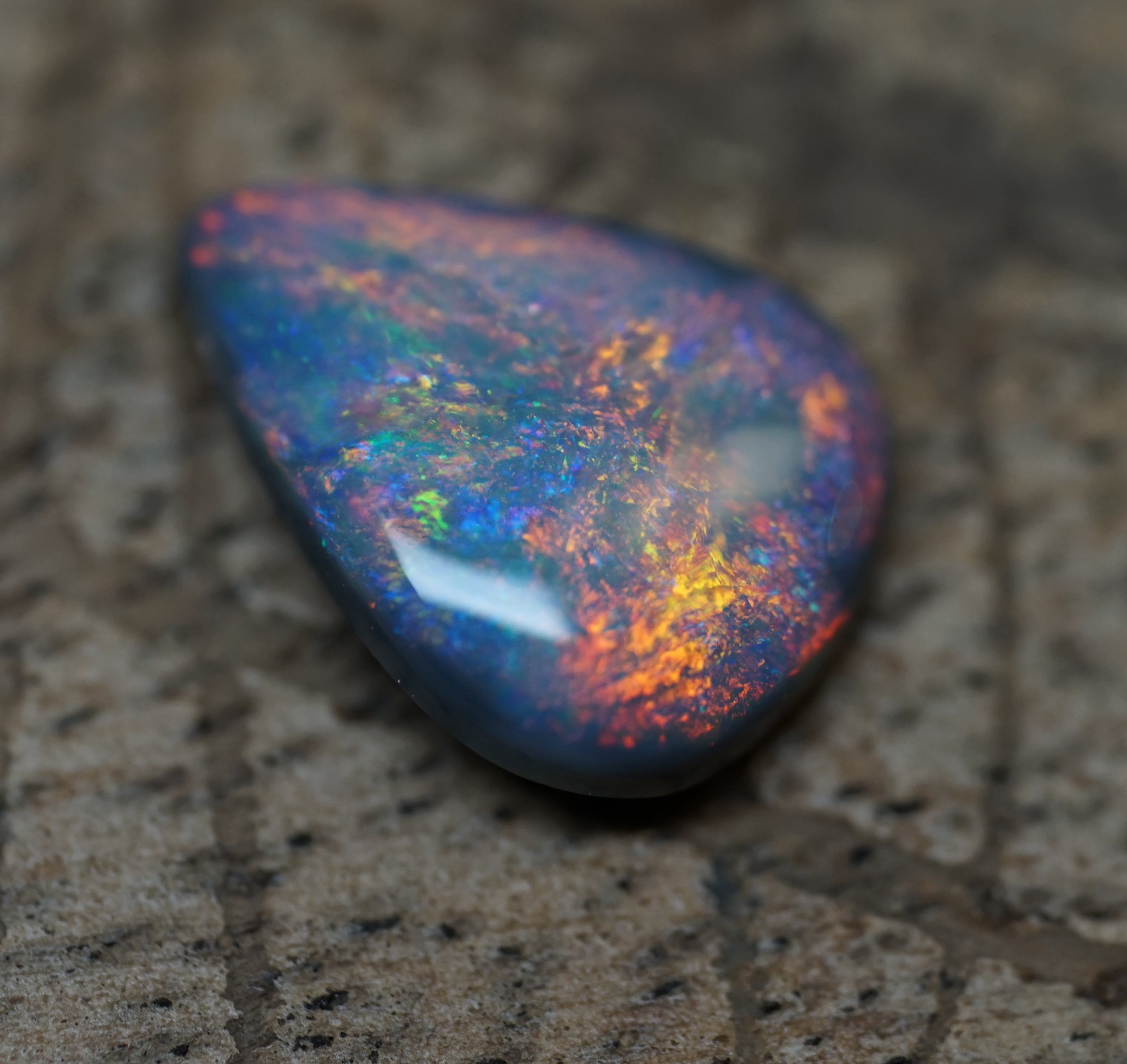 Lightning Ridge Black Opal - 1.8 Carats. 0053