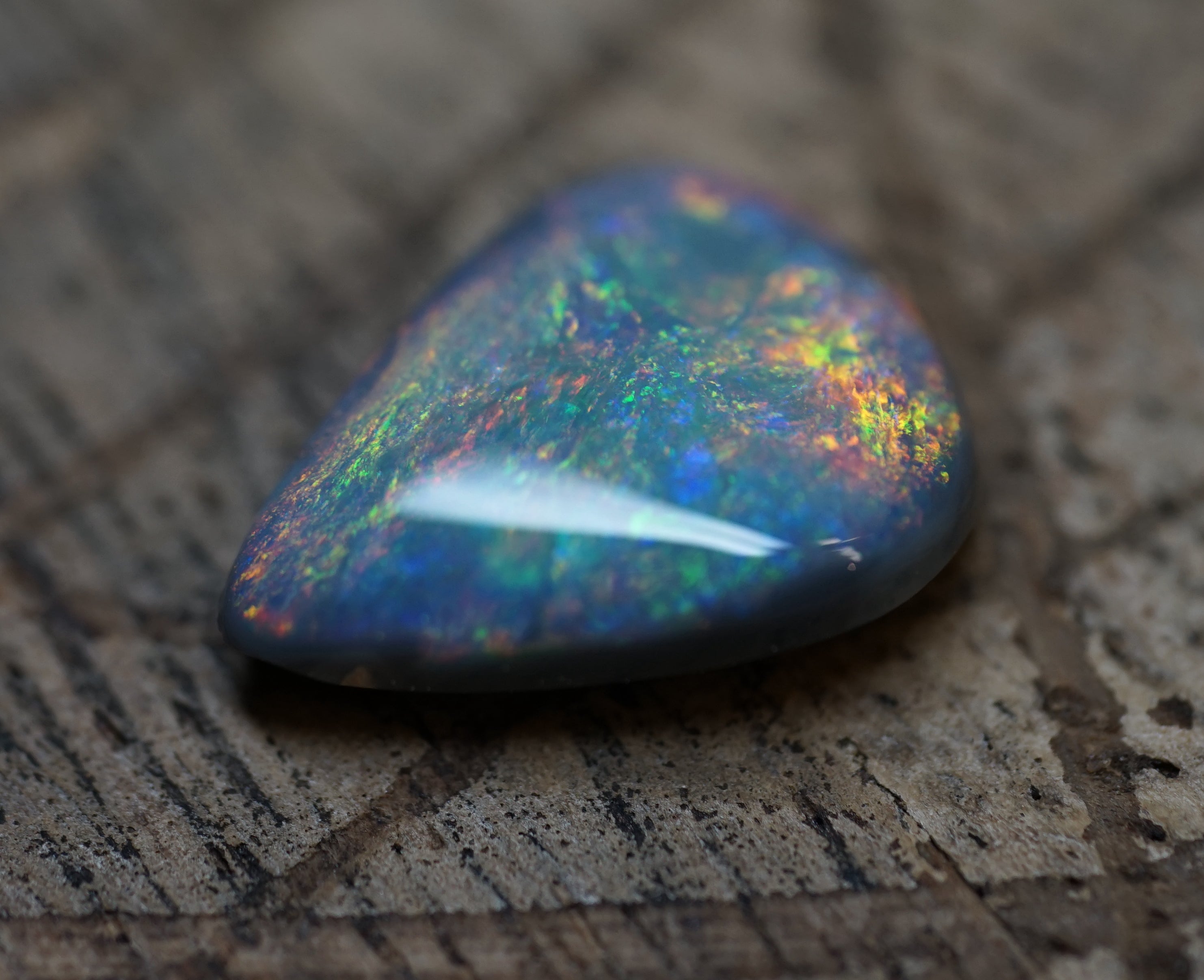 Lightning Ridge Black Opal - 1.8 Carats. 0053