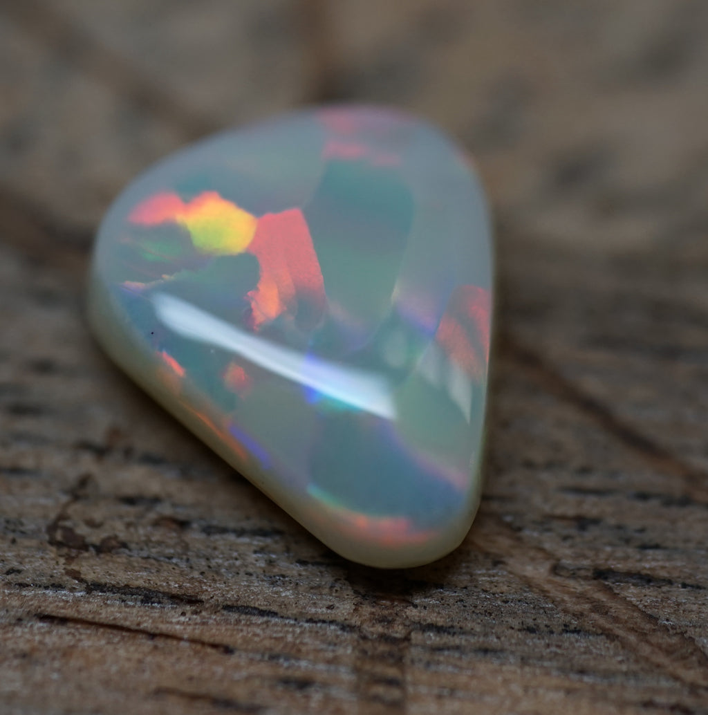 Lightning Ridge Rare Pattern - 1.8 Carats. 0057