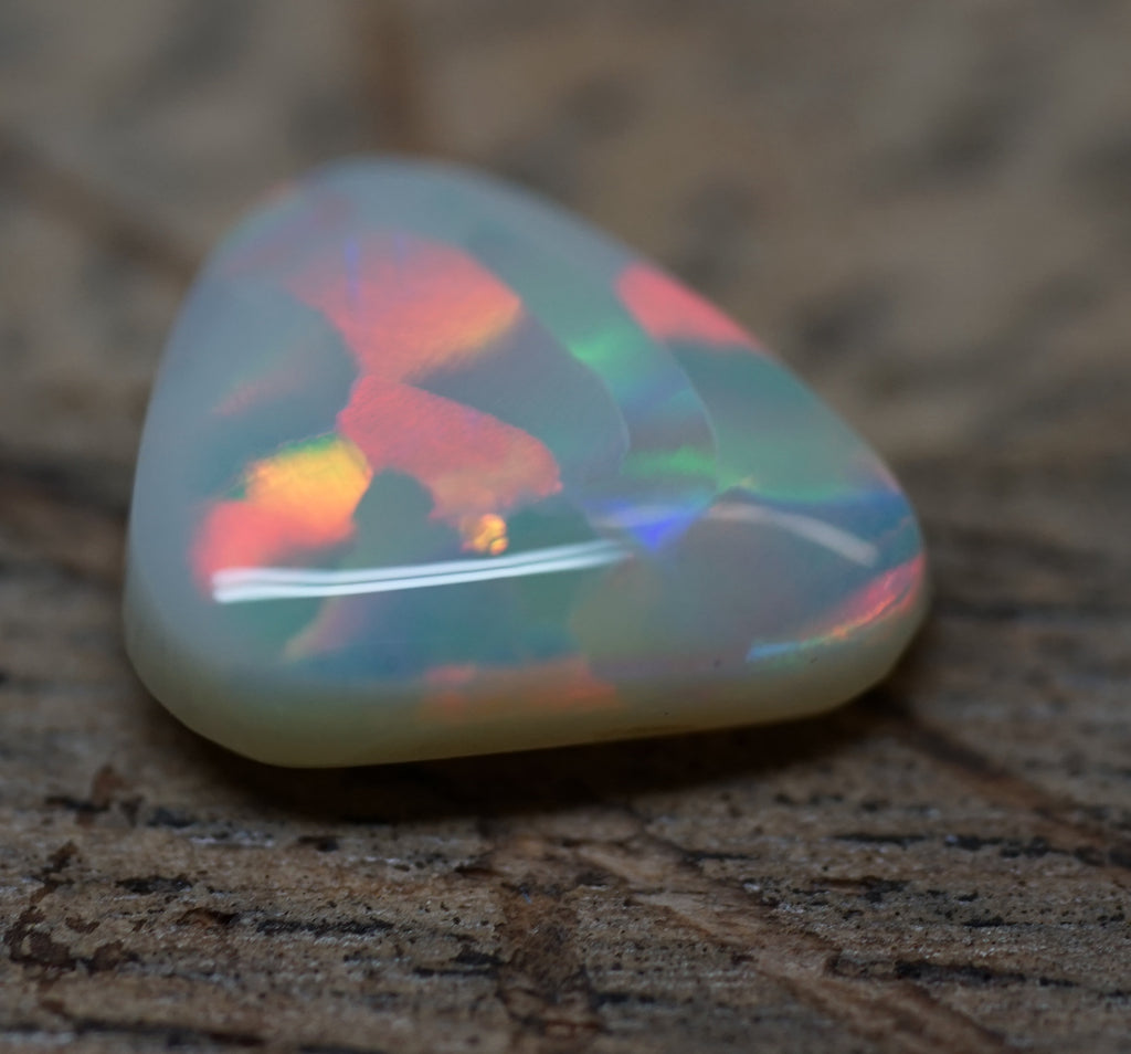 Lightning Ridge Rare Pattern - 1.8 Carats. 0057
