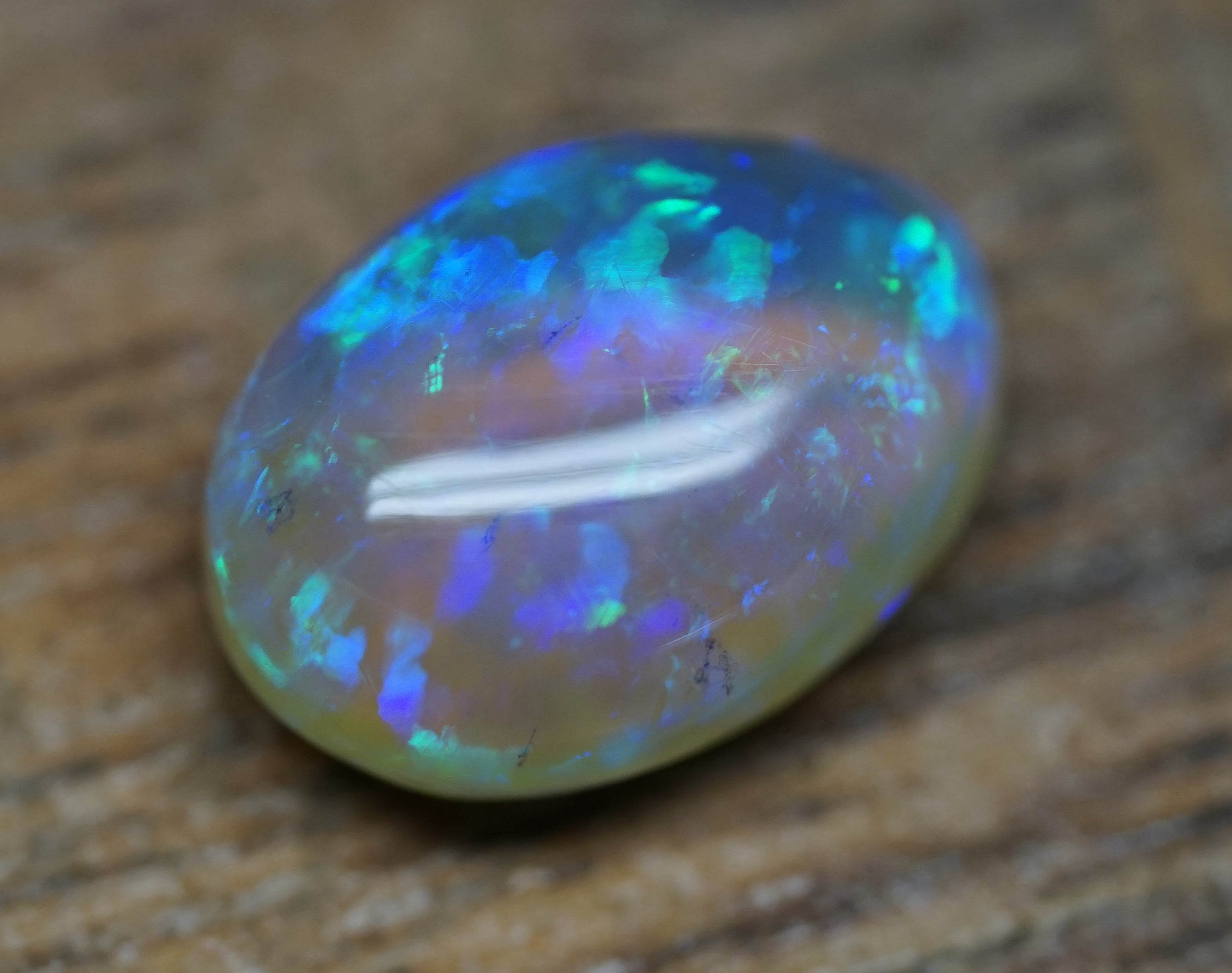 Mintabie Crystal Oval Ringstone - 2.7 Carats. 0063