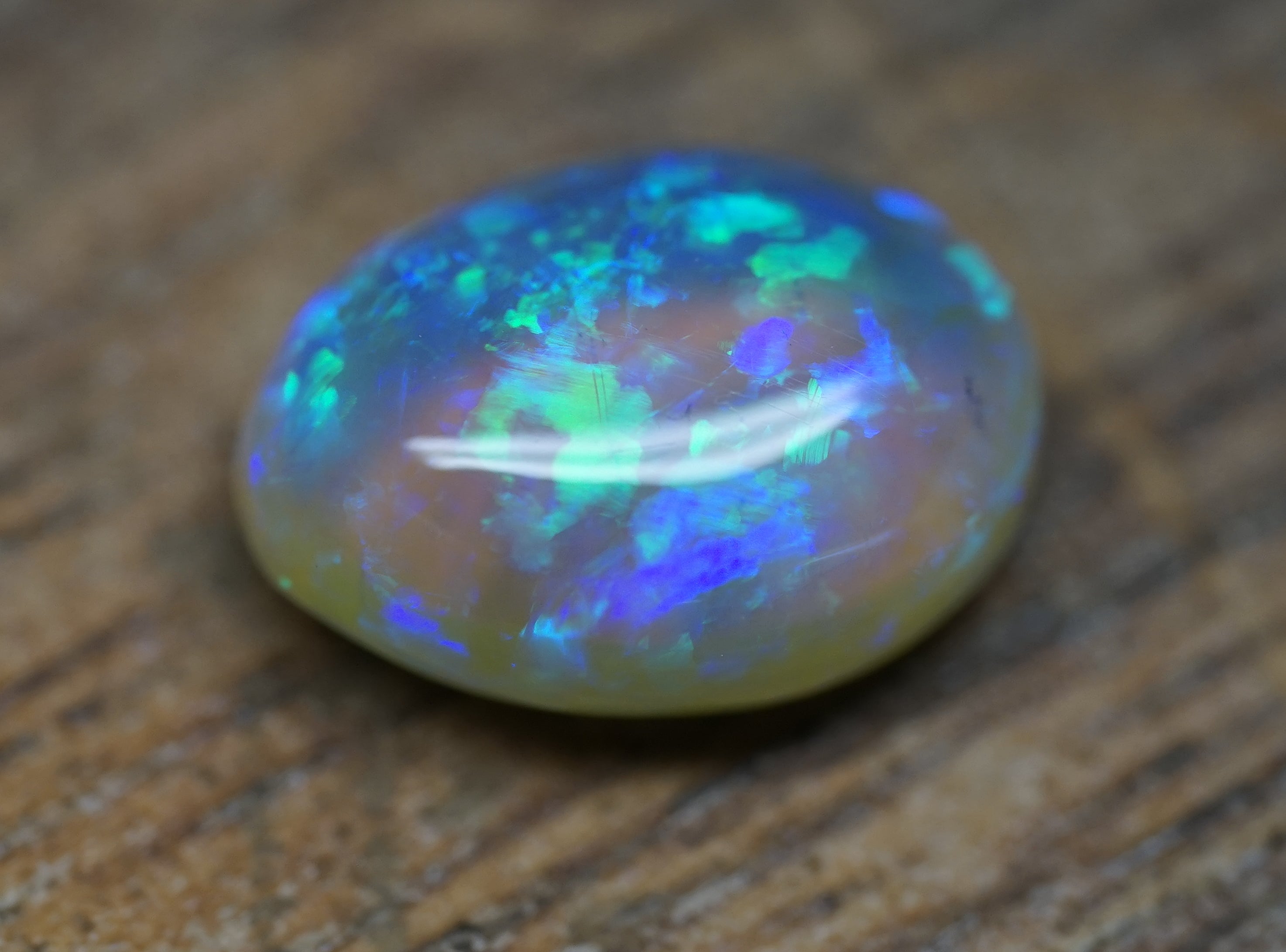 Mintabie Crystal Oval Ringstone - 2.7 Carats. 0063