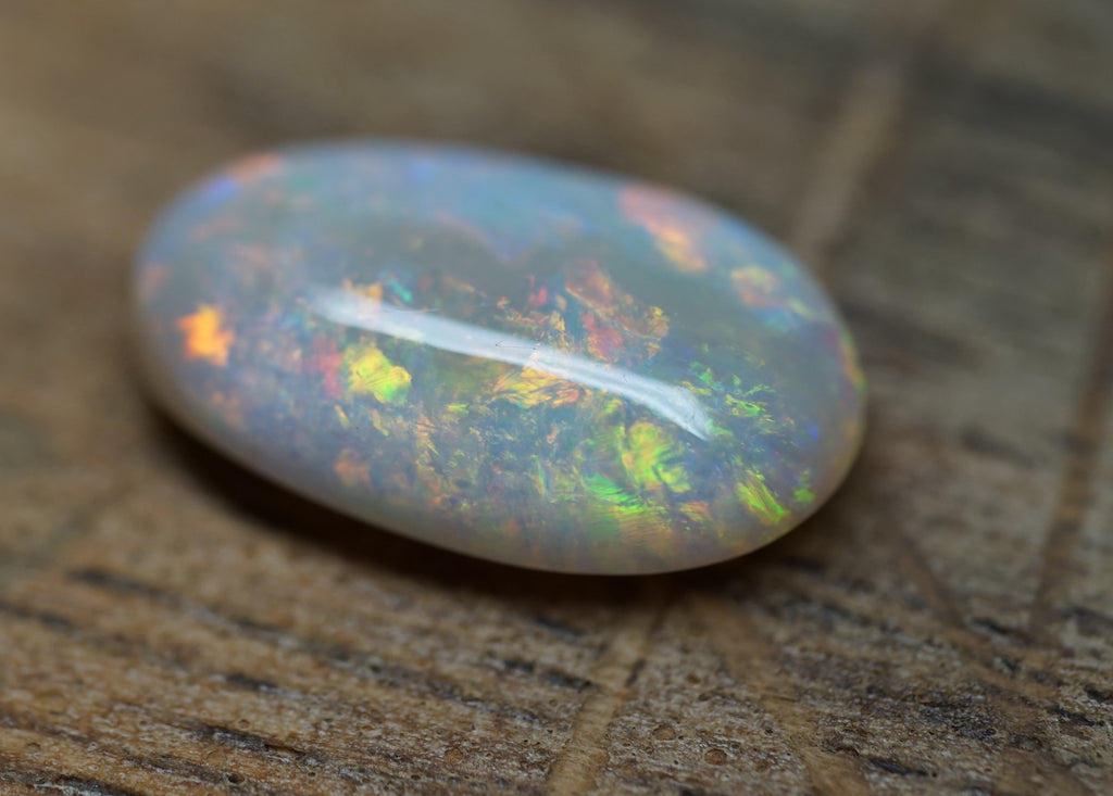 Medium Dome Mintabie Oval - 2.8 Carats. 0059