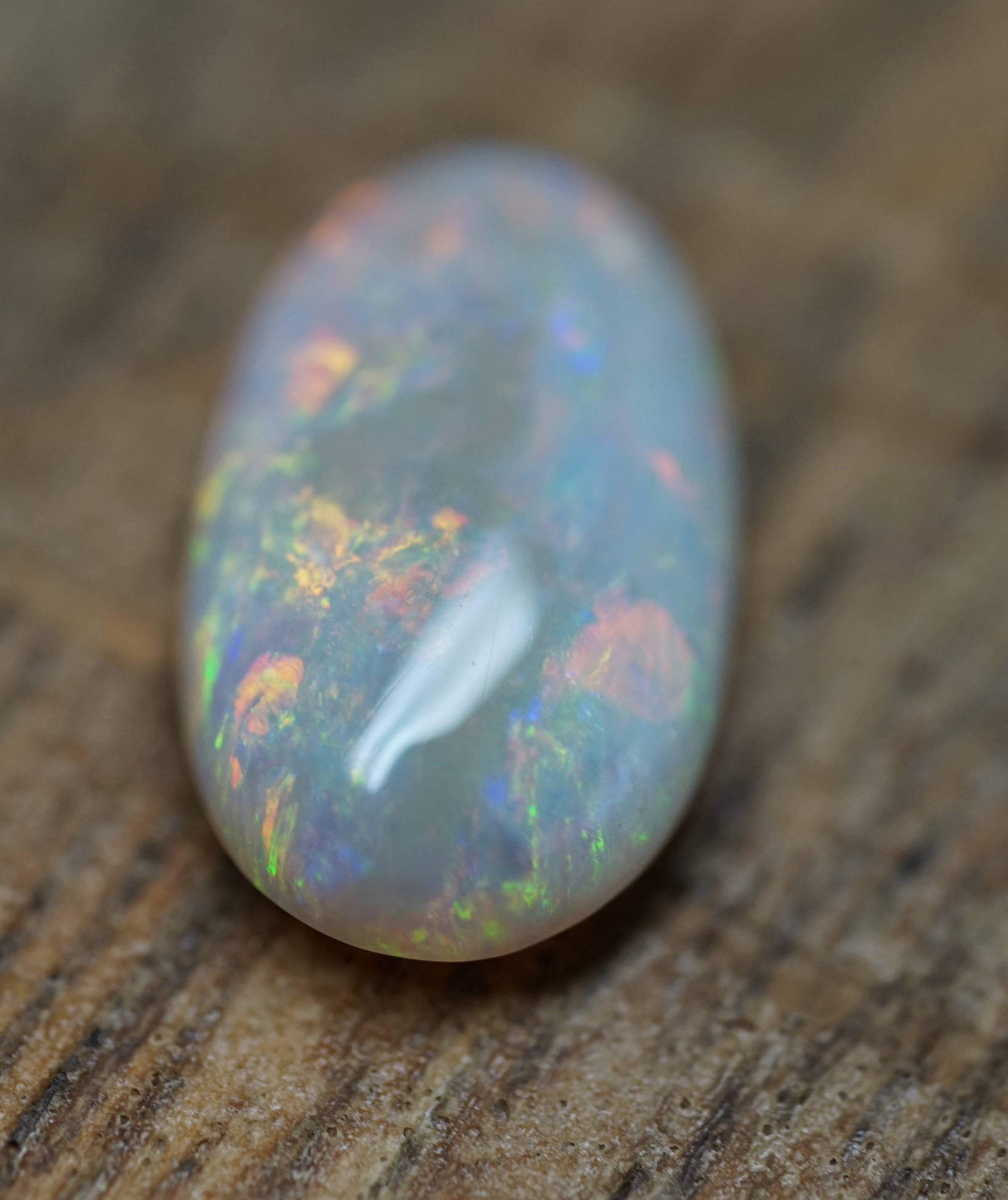 Medium Dome Mintabie Oval - 2.8 Carats. 0059