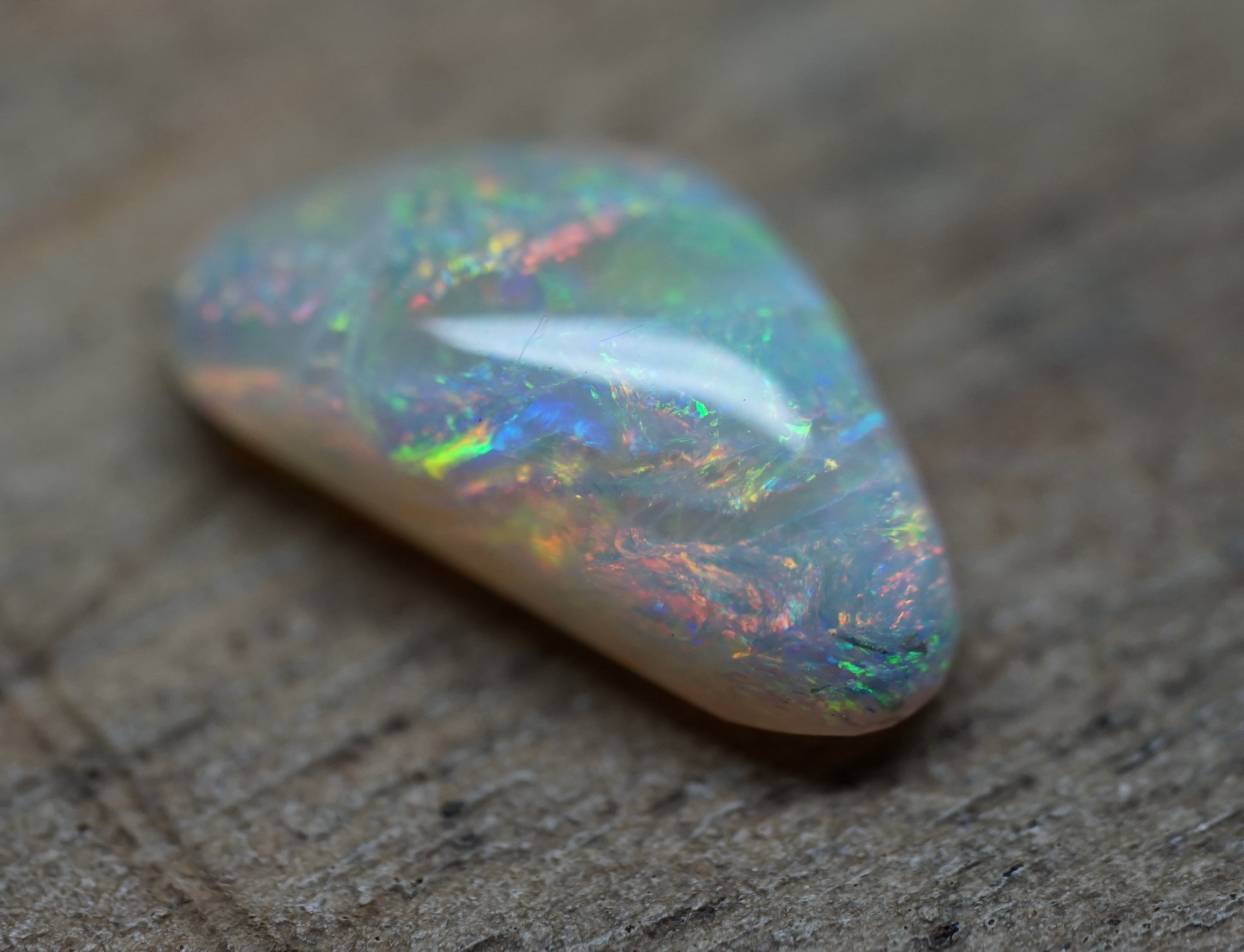 Mintabie Freeform Crystal Opal - 2 Carats. 0066
