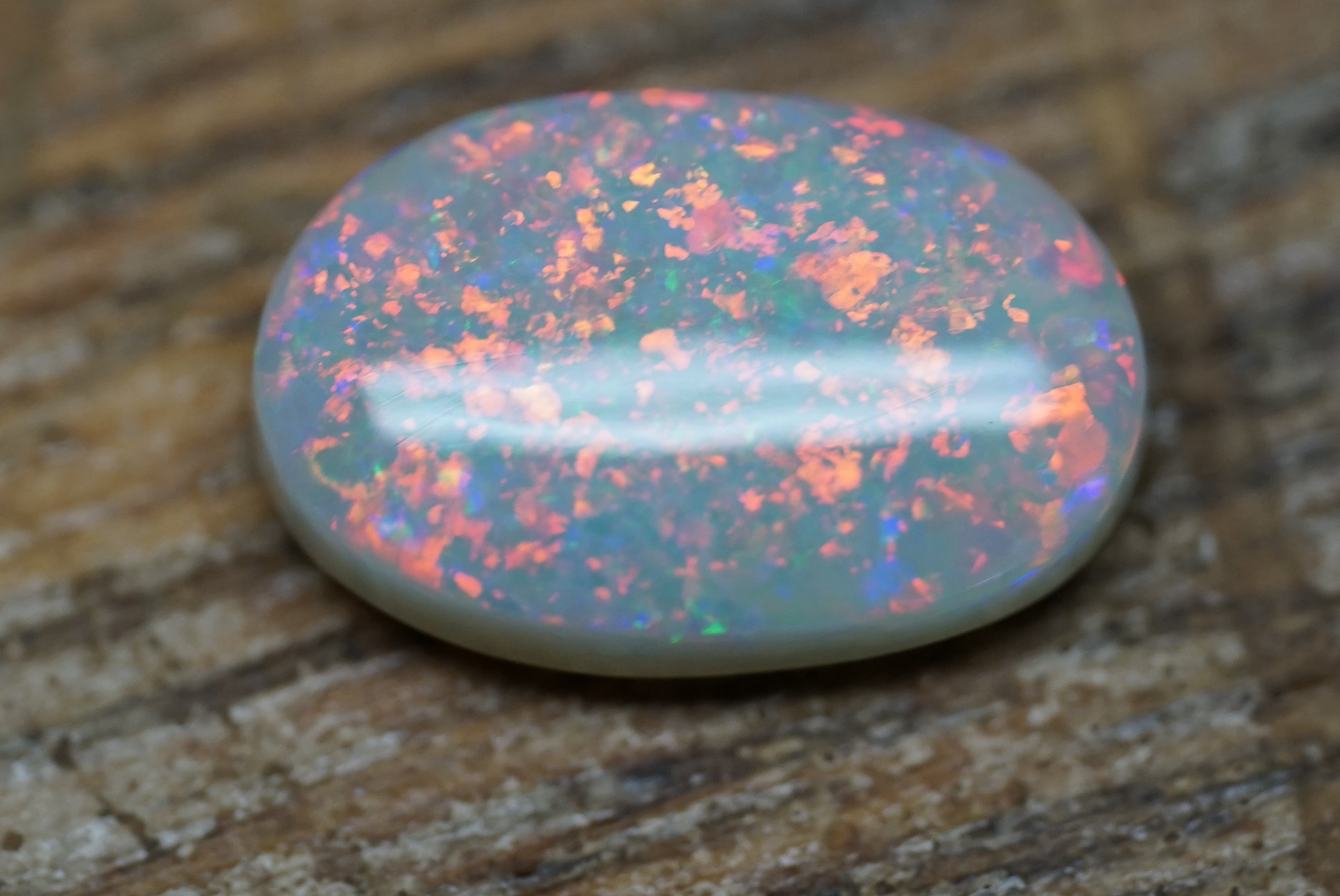 Coober Pedy Bright Orange Pinfire Pattern - 1.5 Carats. 0015