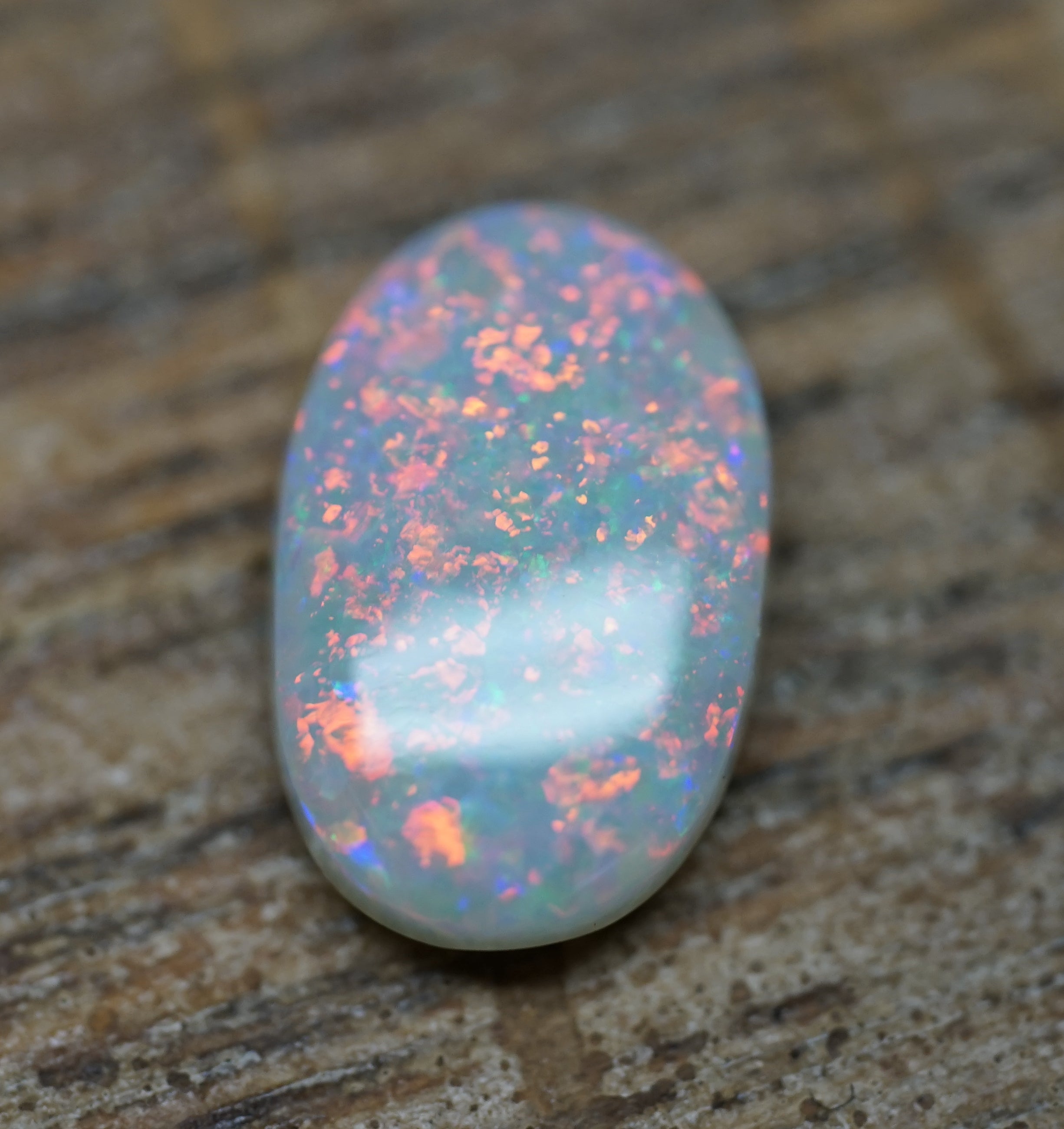 Coober Pedy Bright Orange Pinfire Pattern - 1.5 Carats. 0015