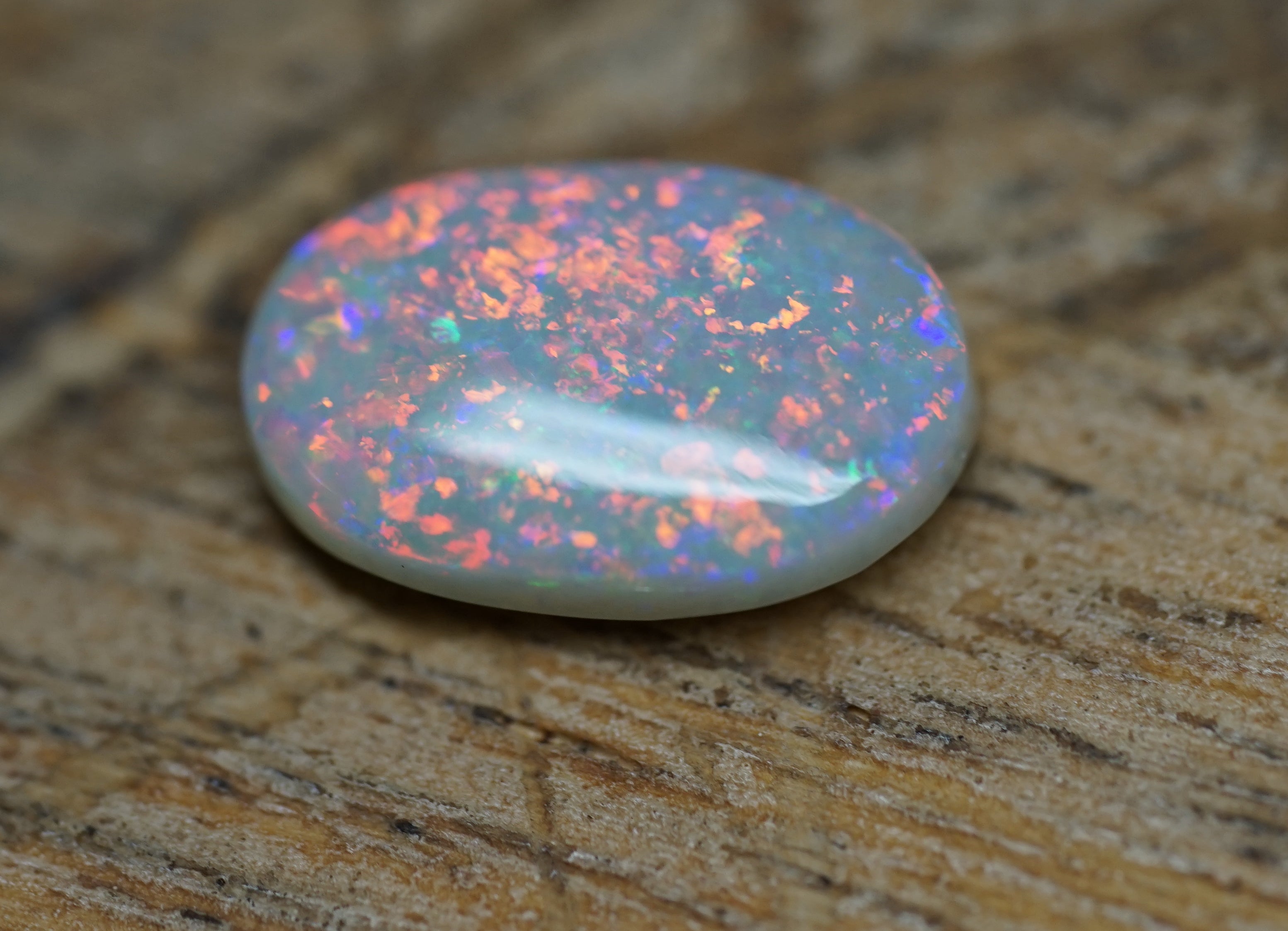 Coober Pedy Bright Orange Pinfire Pattern - 1.5 Carats. 0015