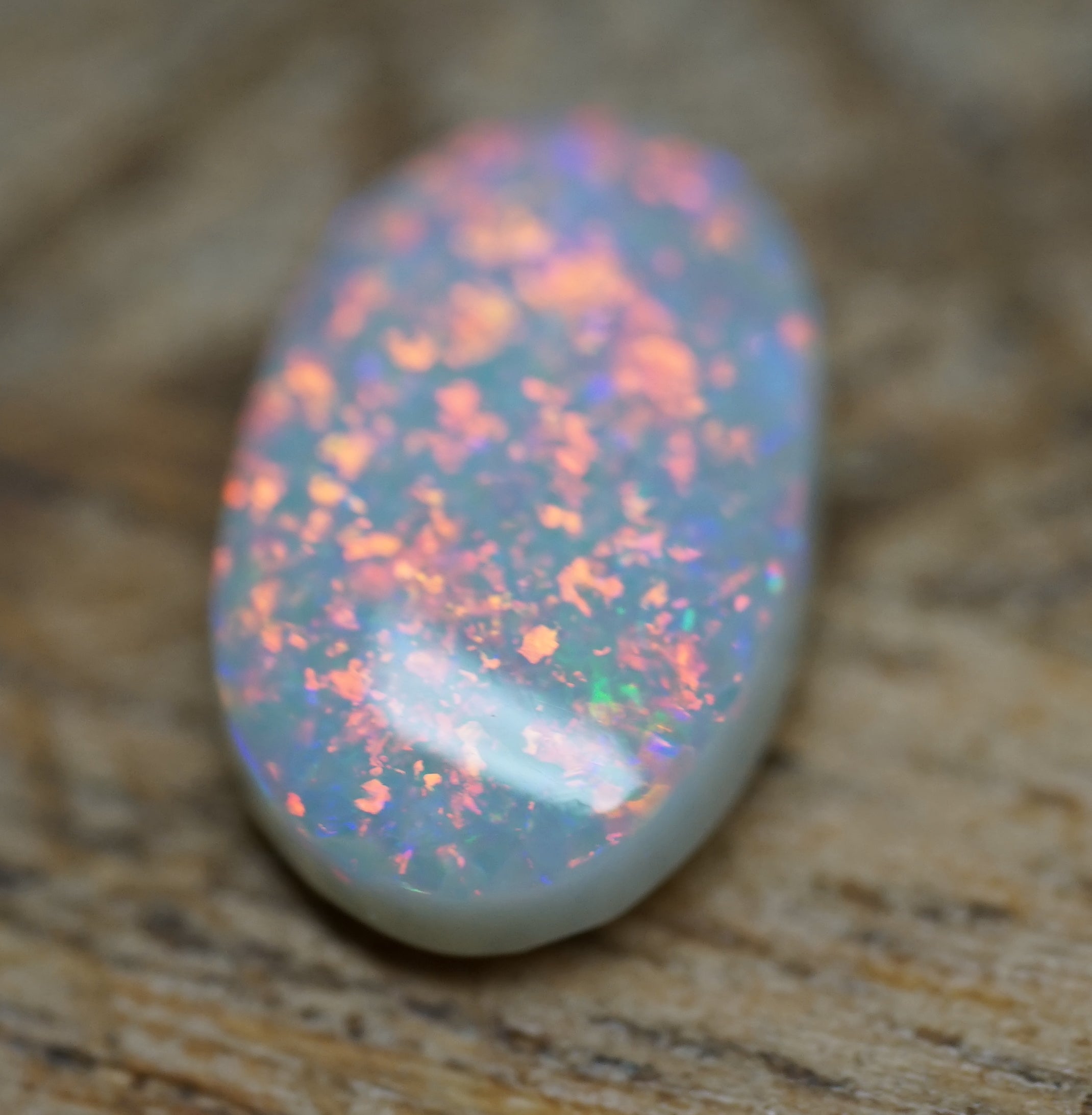 Coober Pedy Bright Orange Pinfire Pattern - 1.5 Carats. 0015