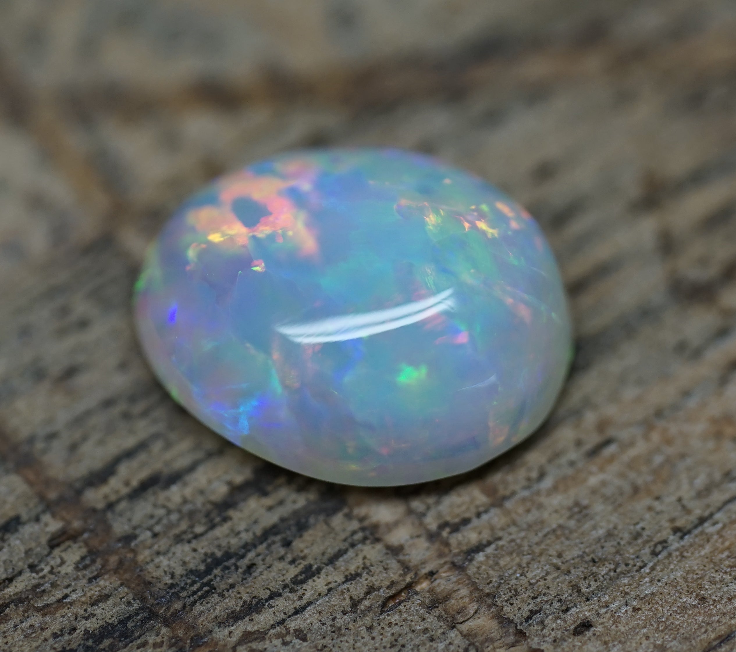 Coober Pedy Bright Ring Stone - 1.4 Carats. 0016