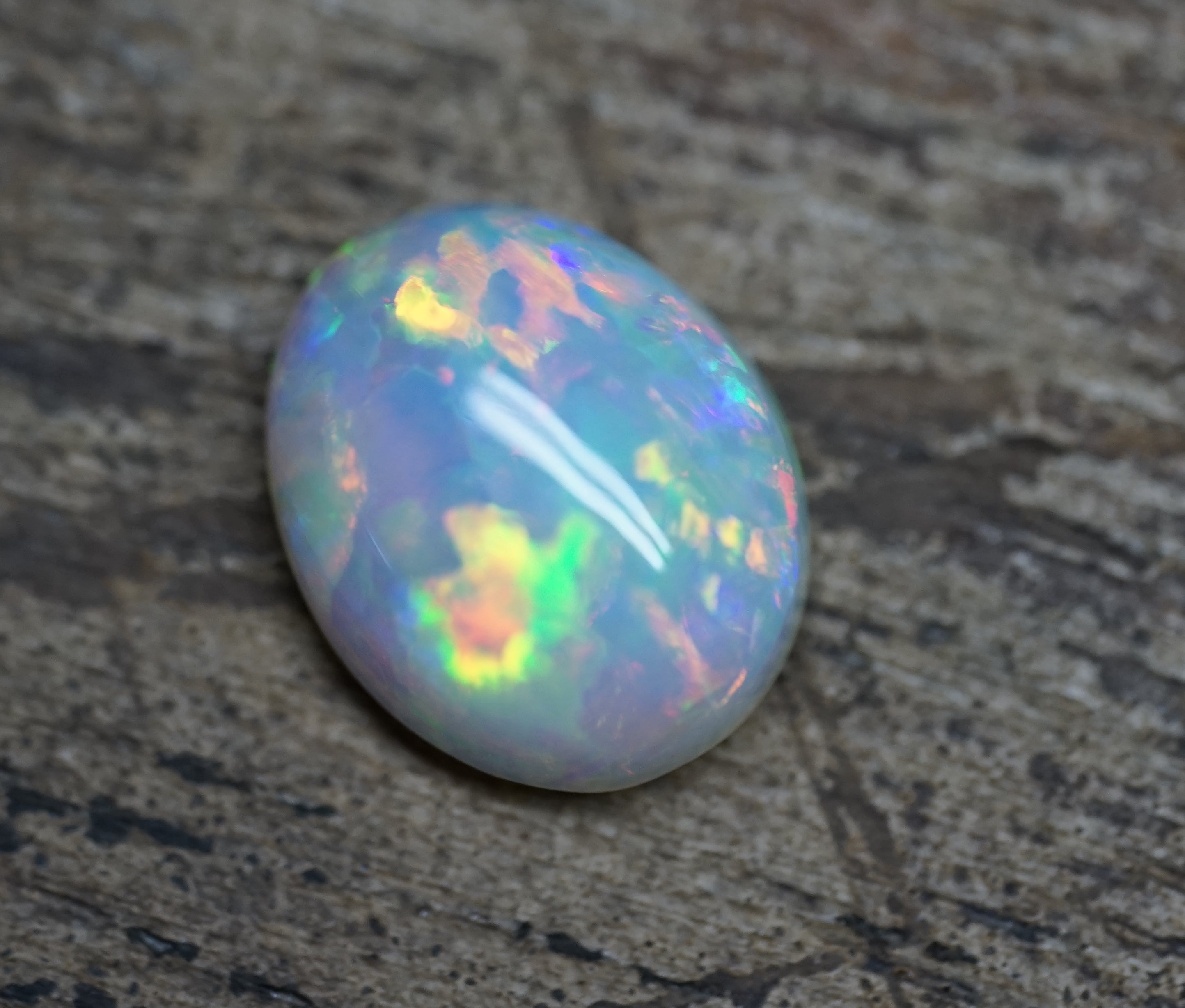 Coober Pedy Bright Ring Stone - 1.4 Carats. 0016