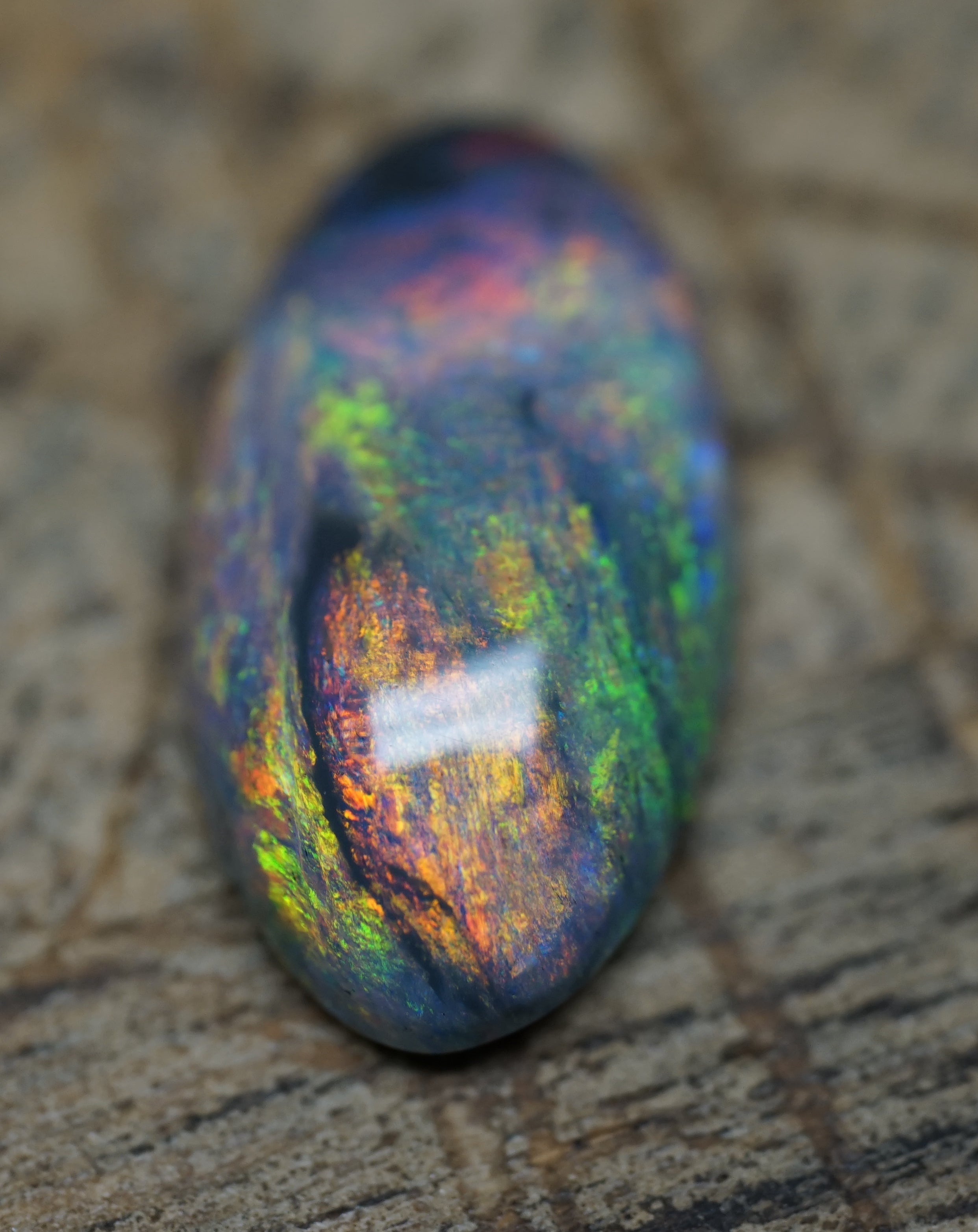 Lightning Ridge Black Opal - 3.1 Carats. 0054
