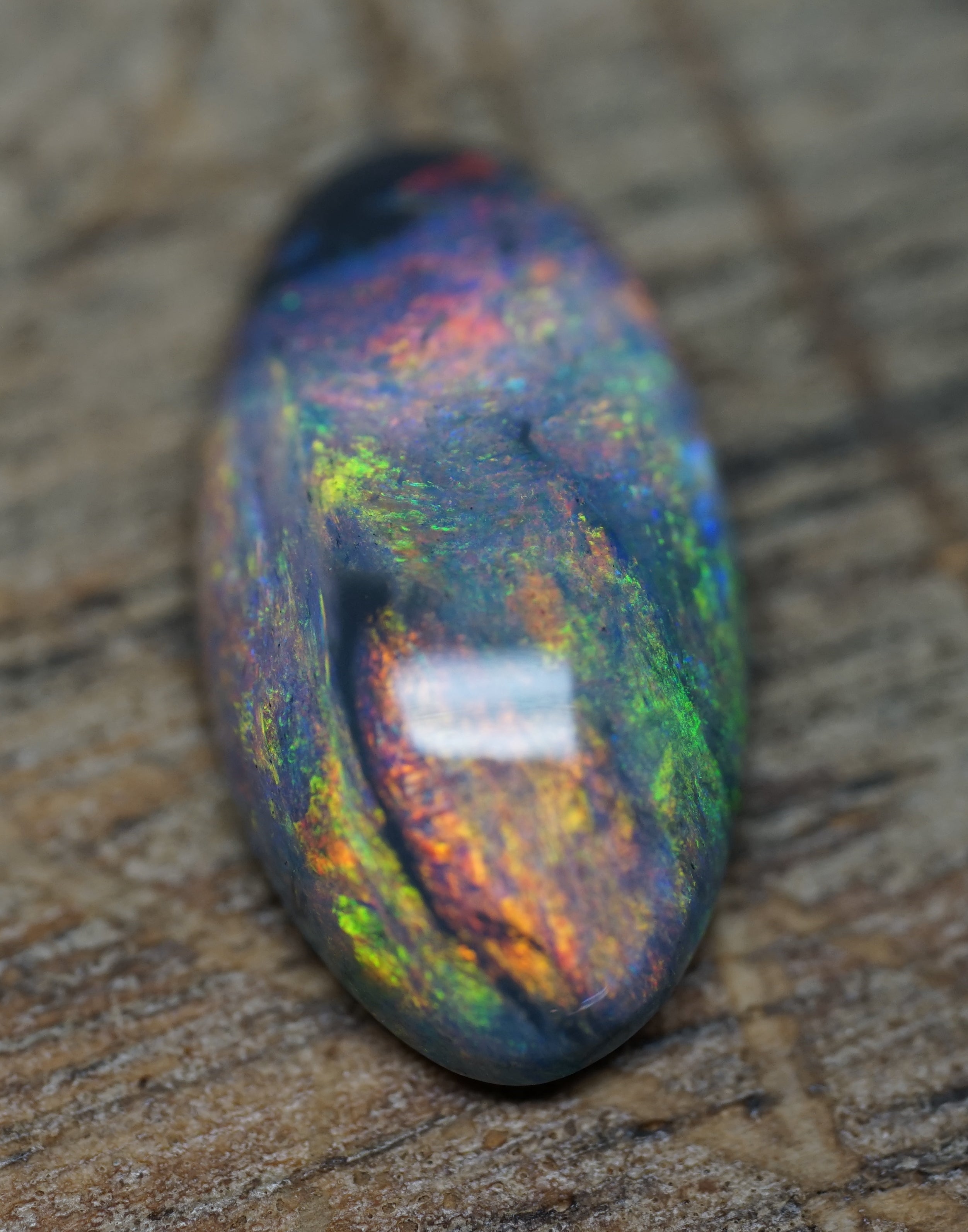 Lightning Ridge Black Opal - 3.1 Carats. 0054