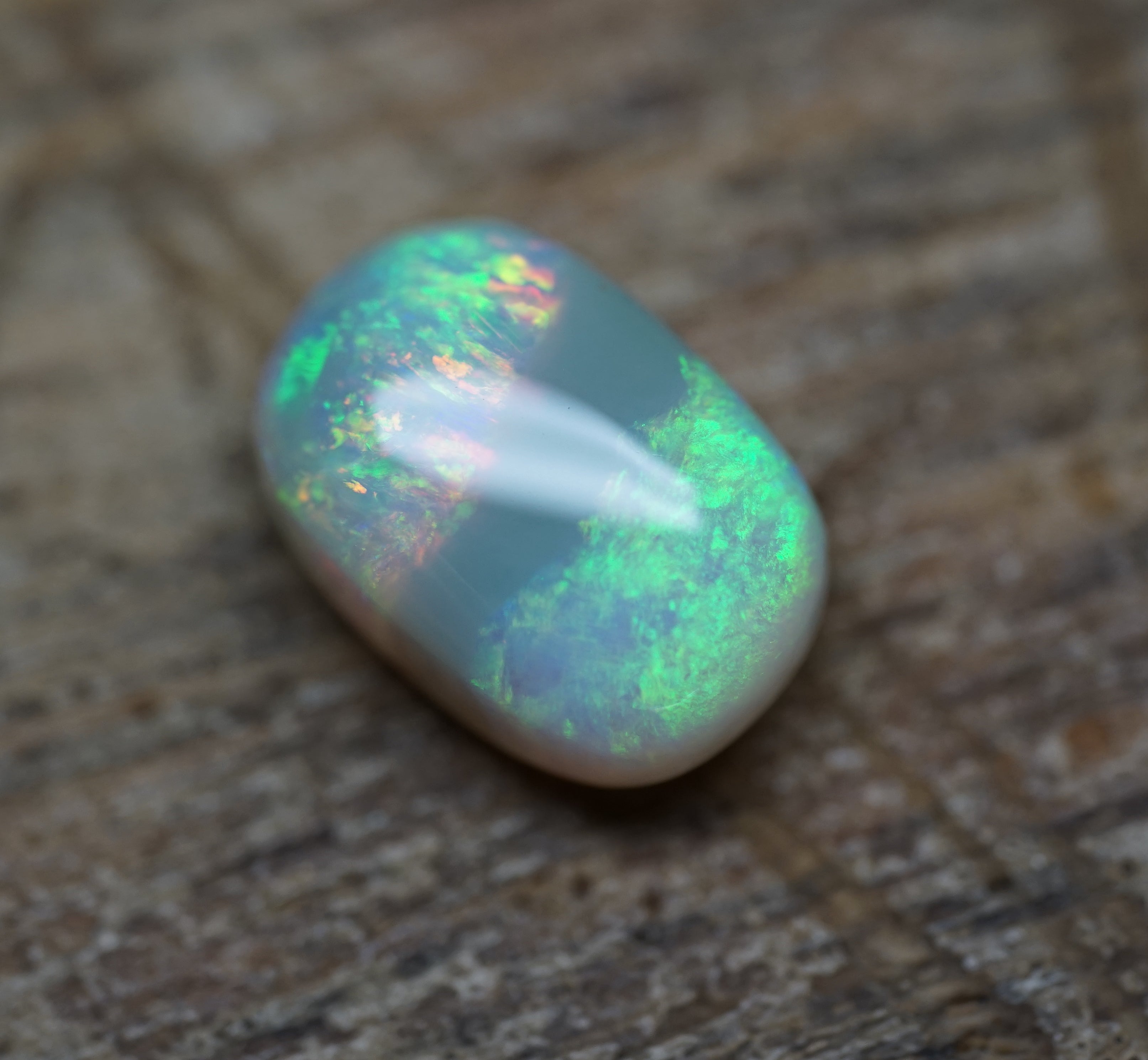 Lambina High Dome Ringstone - Double Sided - 2.6 Carats. 0048