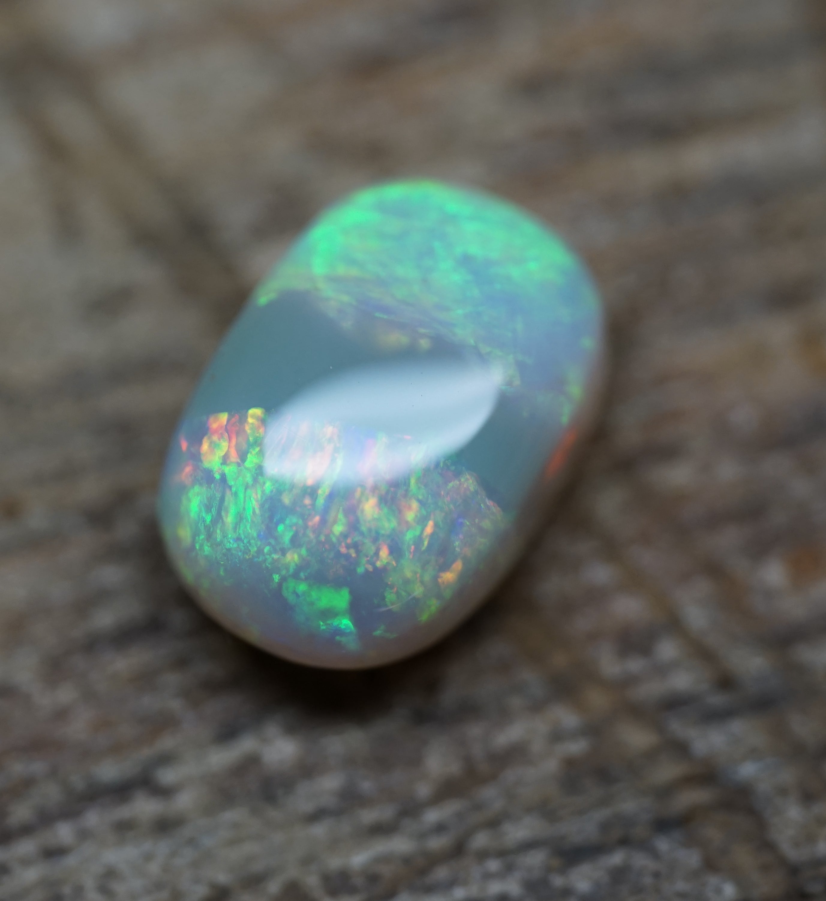 Lambina High Dome Ringstone - Double Sided - 2.6 Carats. 0048