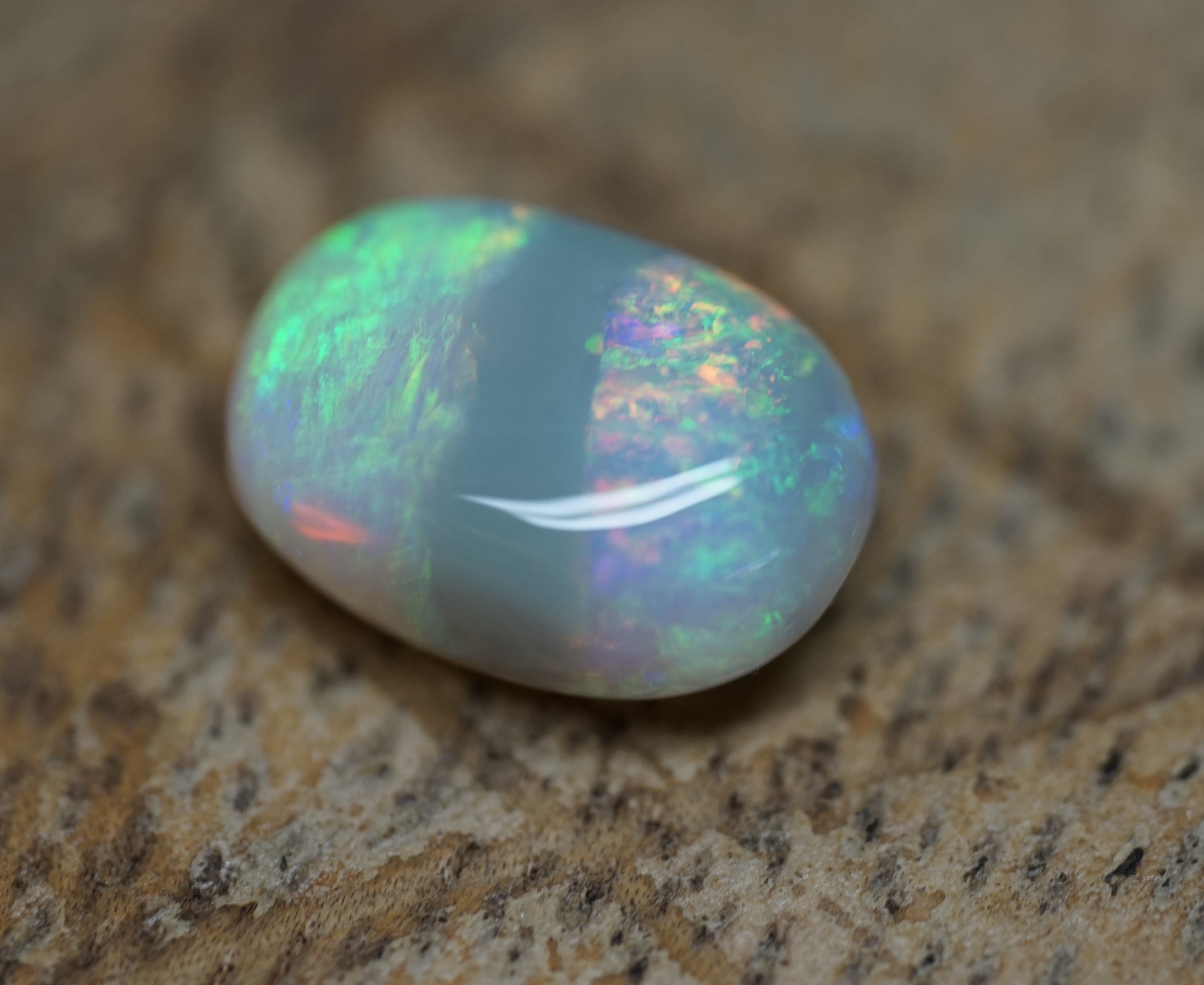 Lambina High Dome Ringstone - Double Sided - 2.6 Carats. 0048