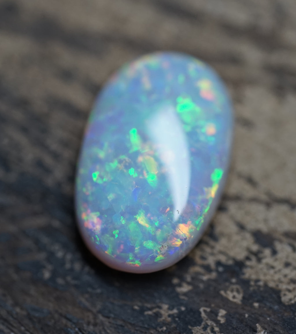Coober Pedy Bright Blocky Pattern - 2.5 Carats. 0014