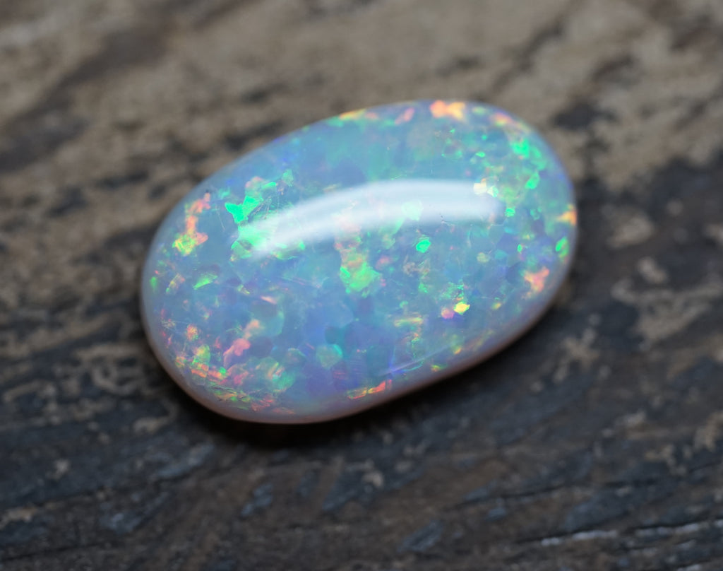 Coober Pedy Bright Blocky Pattern - 2.5 Carats. 0014
