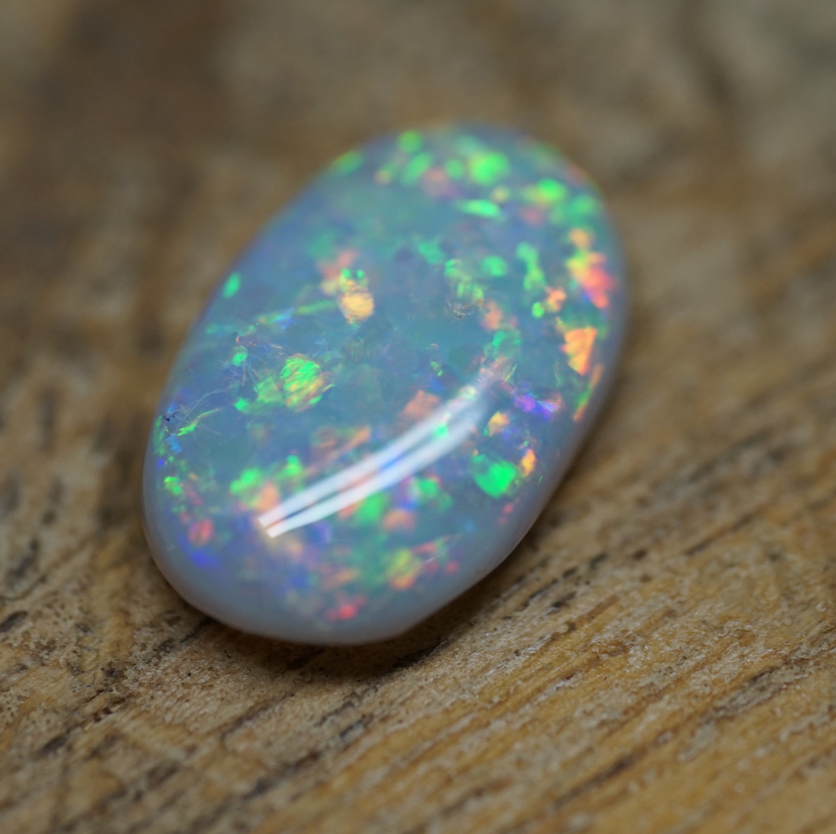 Coober Pedy Bright Blocky Pattern - 2.5 Carats. 0014