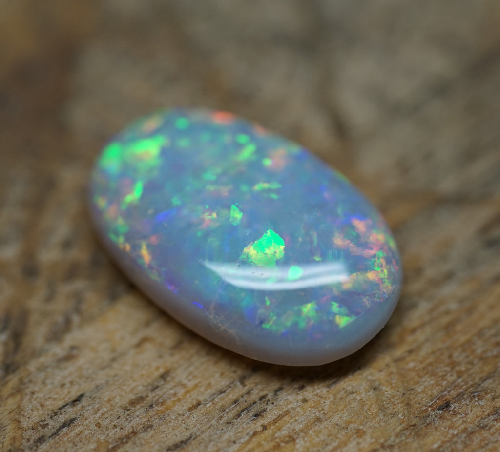 Coober Pedy Bright Blocky Pattern - 2.5 Carats. 0014