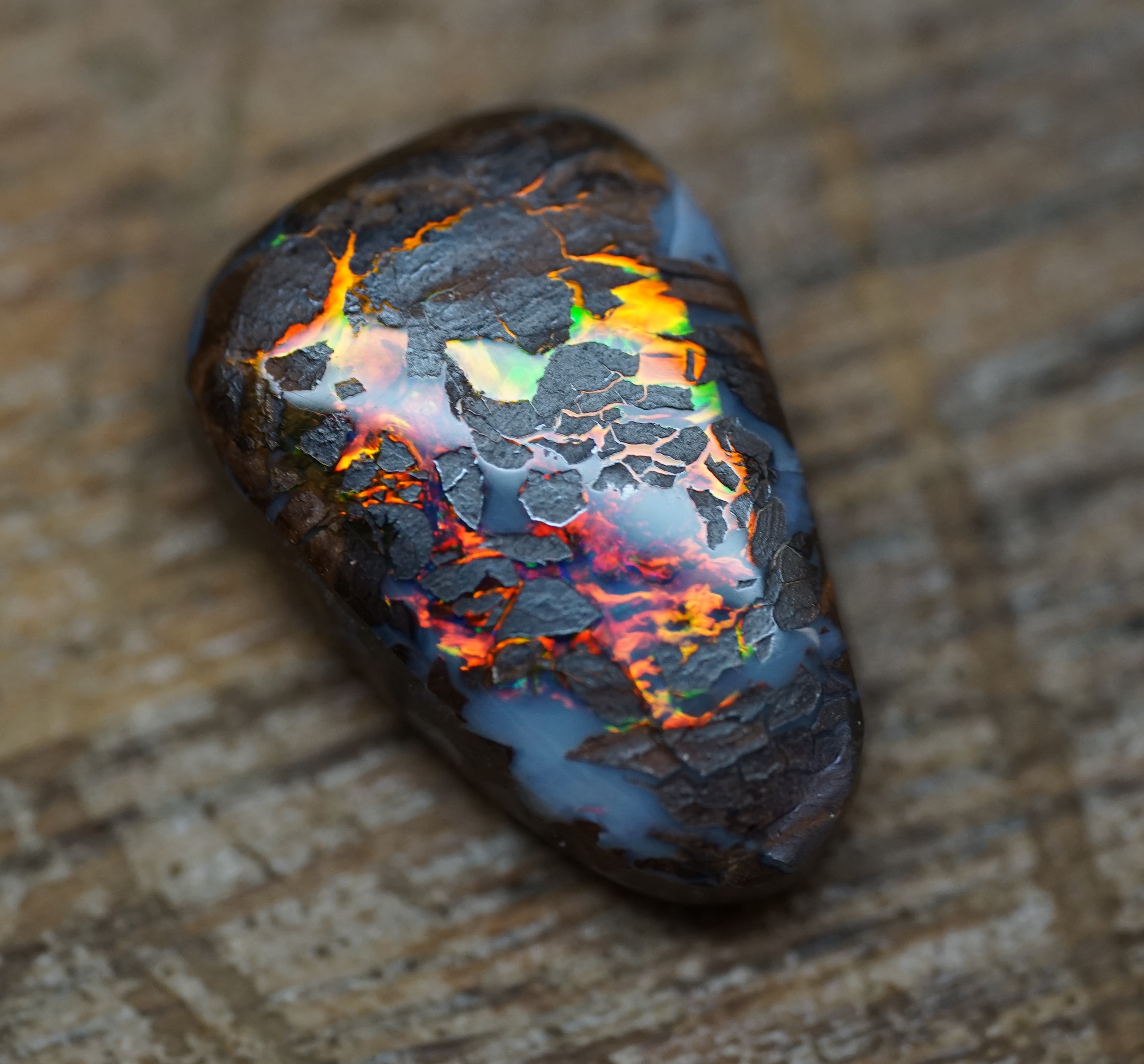 Boulder lava Pendant Stone - 5.3 Carats. 0009