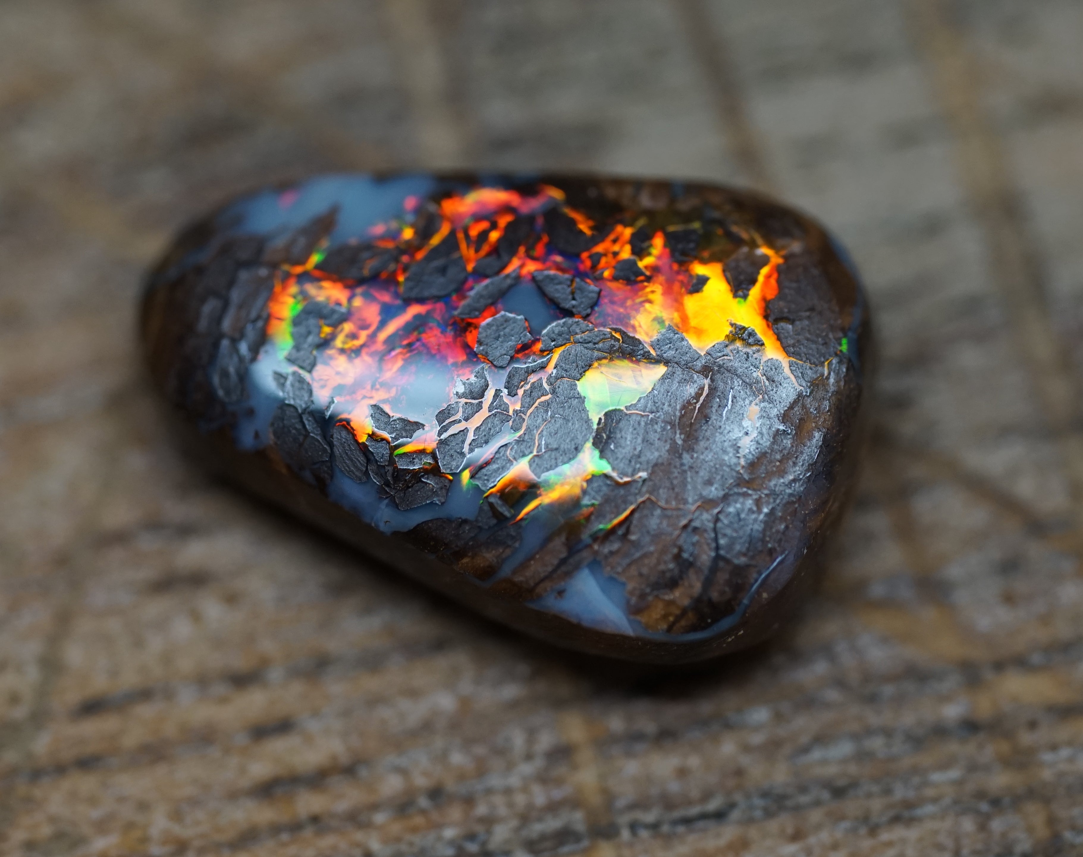 Boulder lava Pendant Stone - 5.3 Carats. 0009