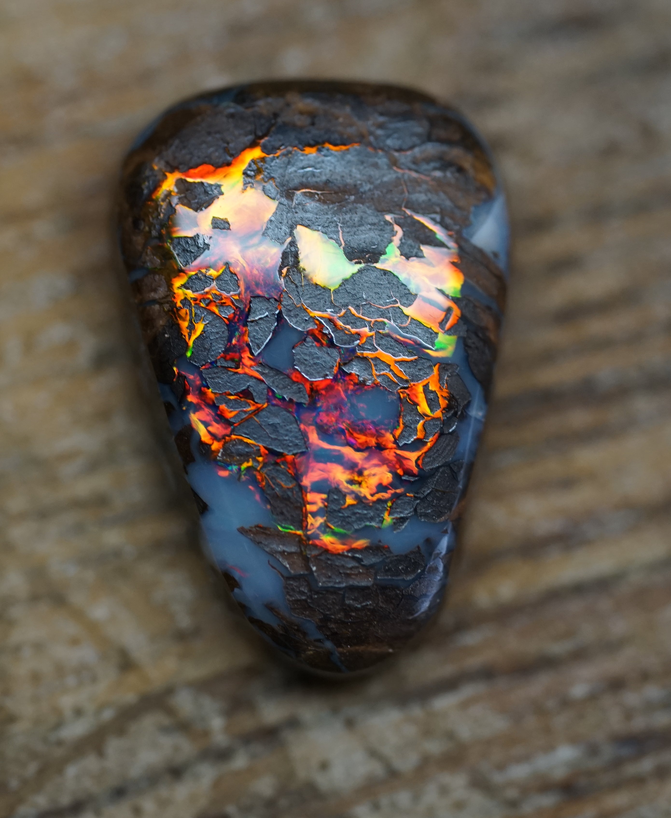 Boulder lava Pendant Stone - 5.3 Carats. 0009