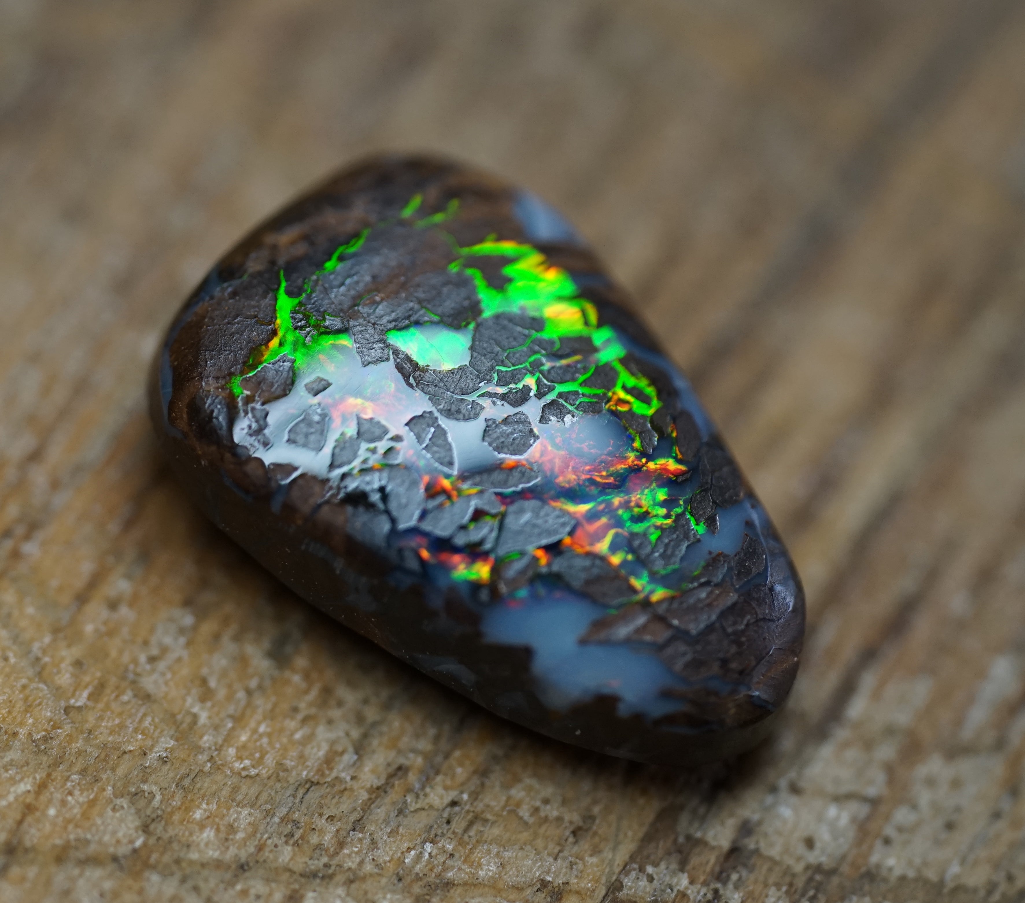 Boulder lava Pendant Stone - 5.3 Carats. 0009