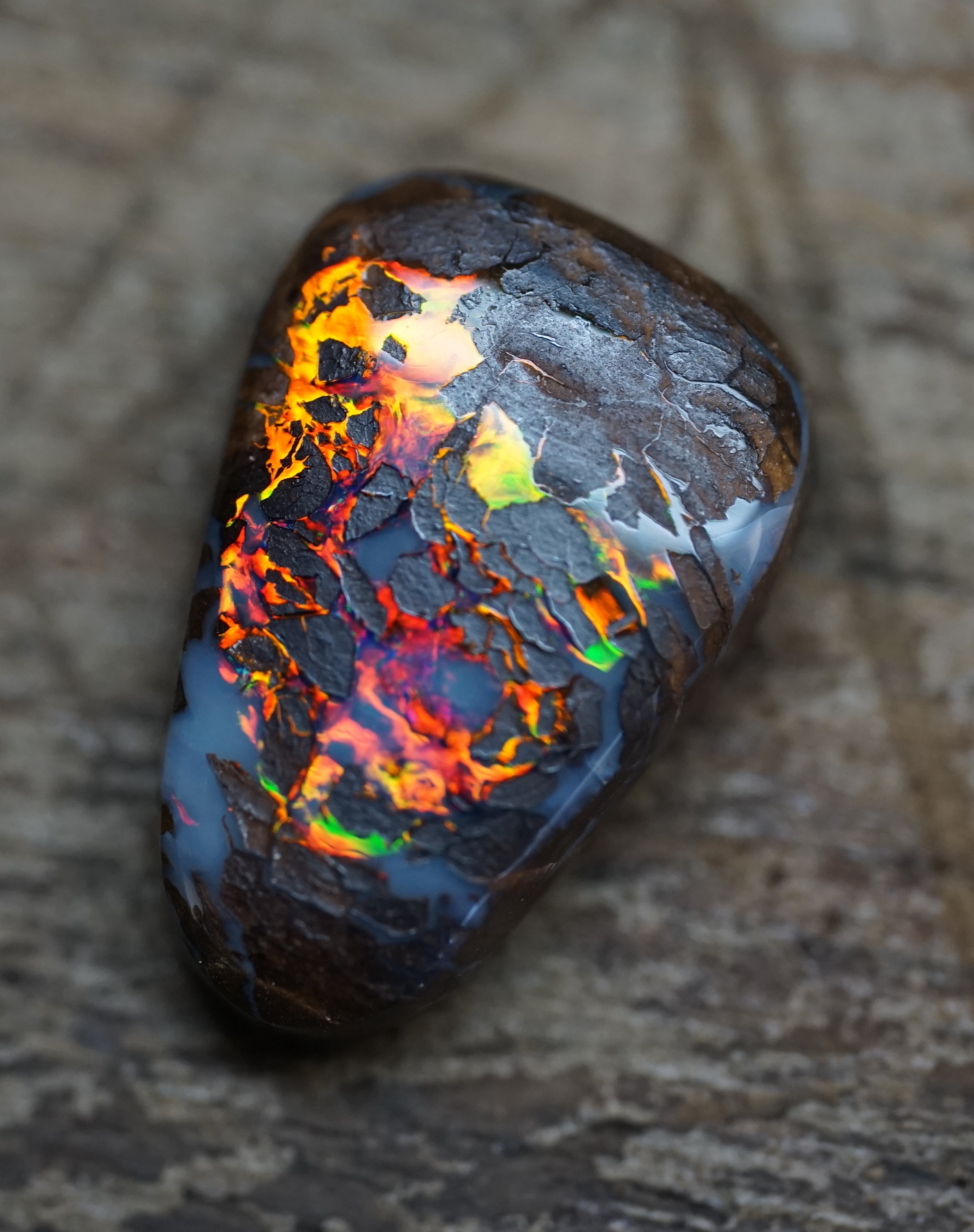Boulder lava Pendant Stone - 5.3 Carats. 0009