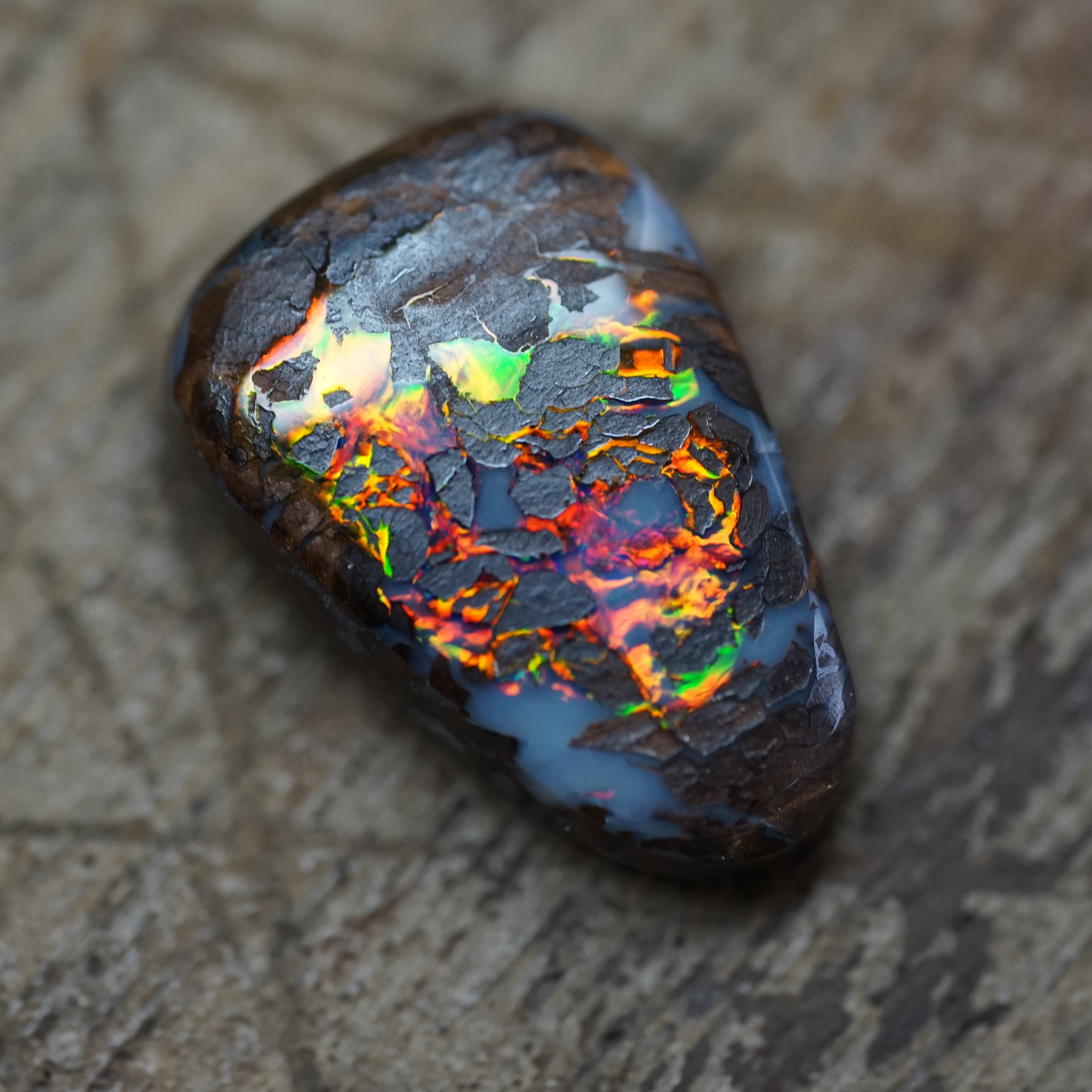 Boulder lava Pendant Stone - 5.3 Carats. 0009